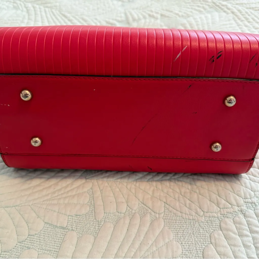 Elegant Red Women's Handbag - Image 5