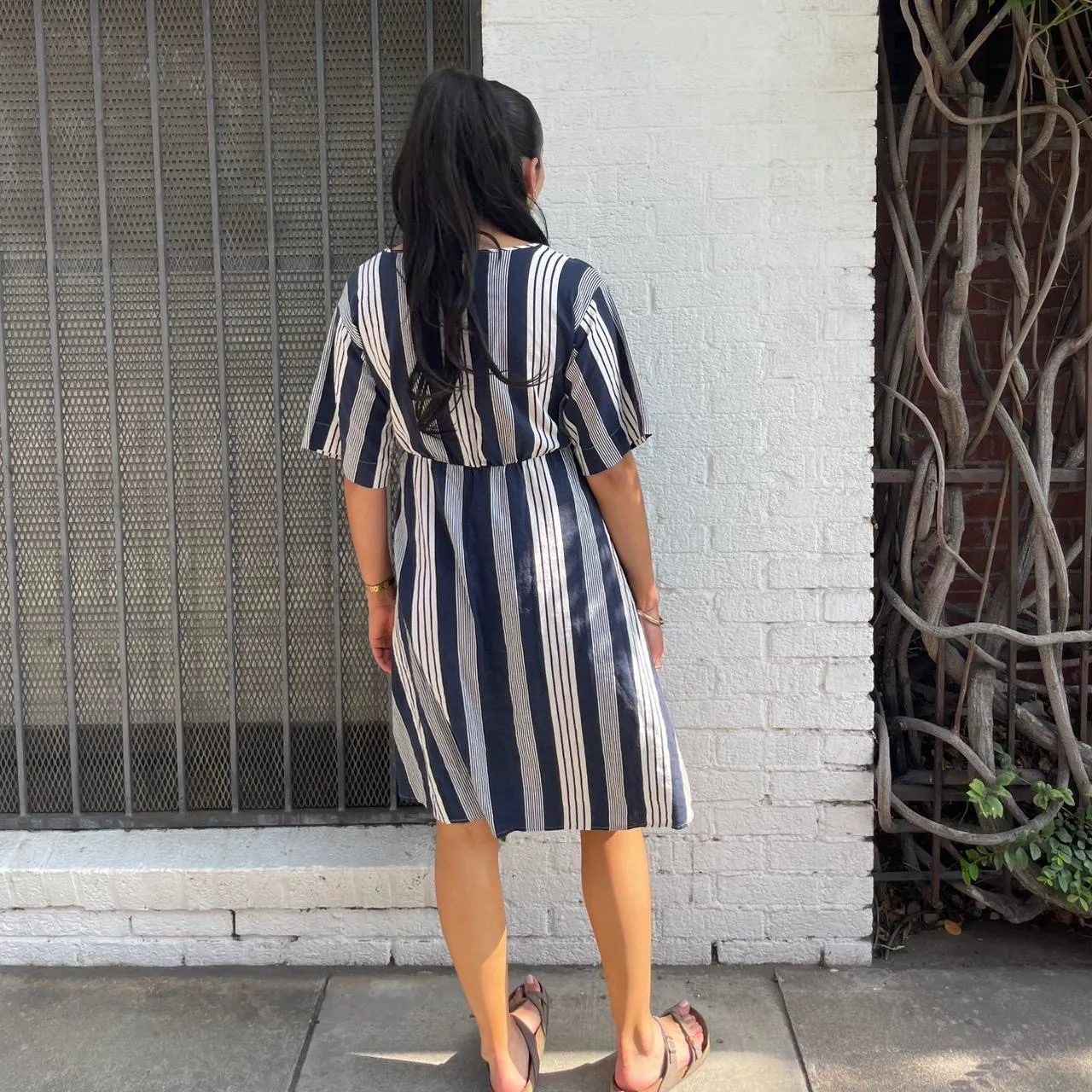Bohemian beachy Navy and white striped midi dress with 3/4 sleeves sz small - Image 3