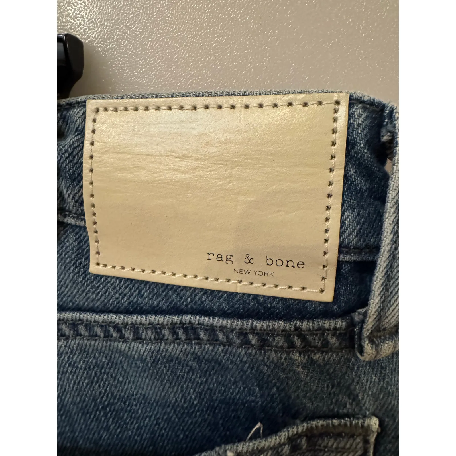 rag & bone Dre Raw Hem Low Rise Baggy
Boyfriend Jeans Meyer size 28 (New) - Image 6