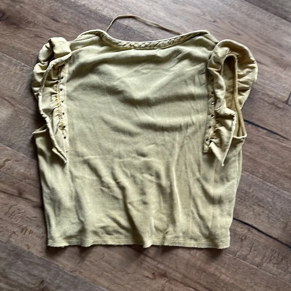 Free people yellow acid wash cotton ribbed top size small - Image 3