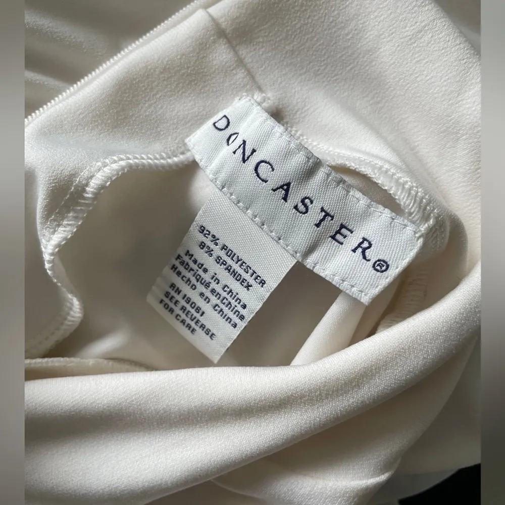 Doncaster Turtle Neck Cream Top Vintage (XLarge) - Image 3