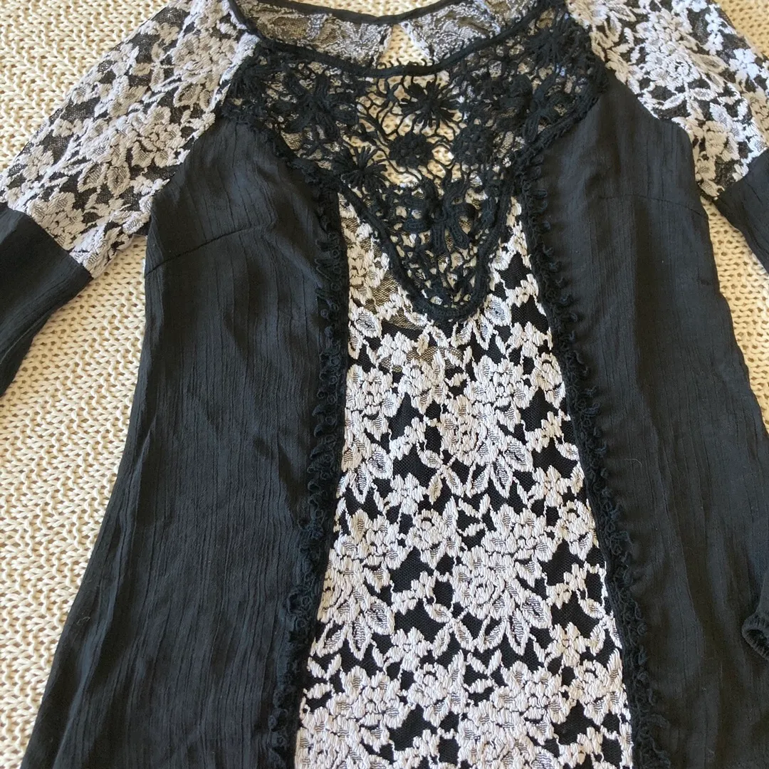 A’reve Black Lace Detail Peasant Top  - Image 4
