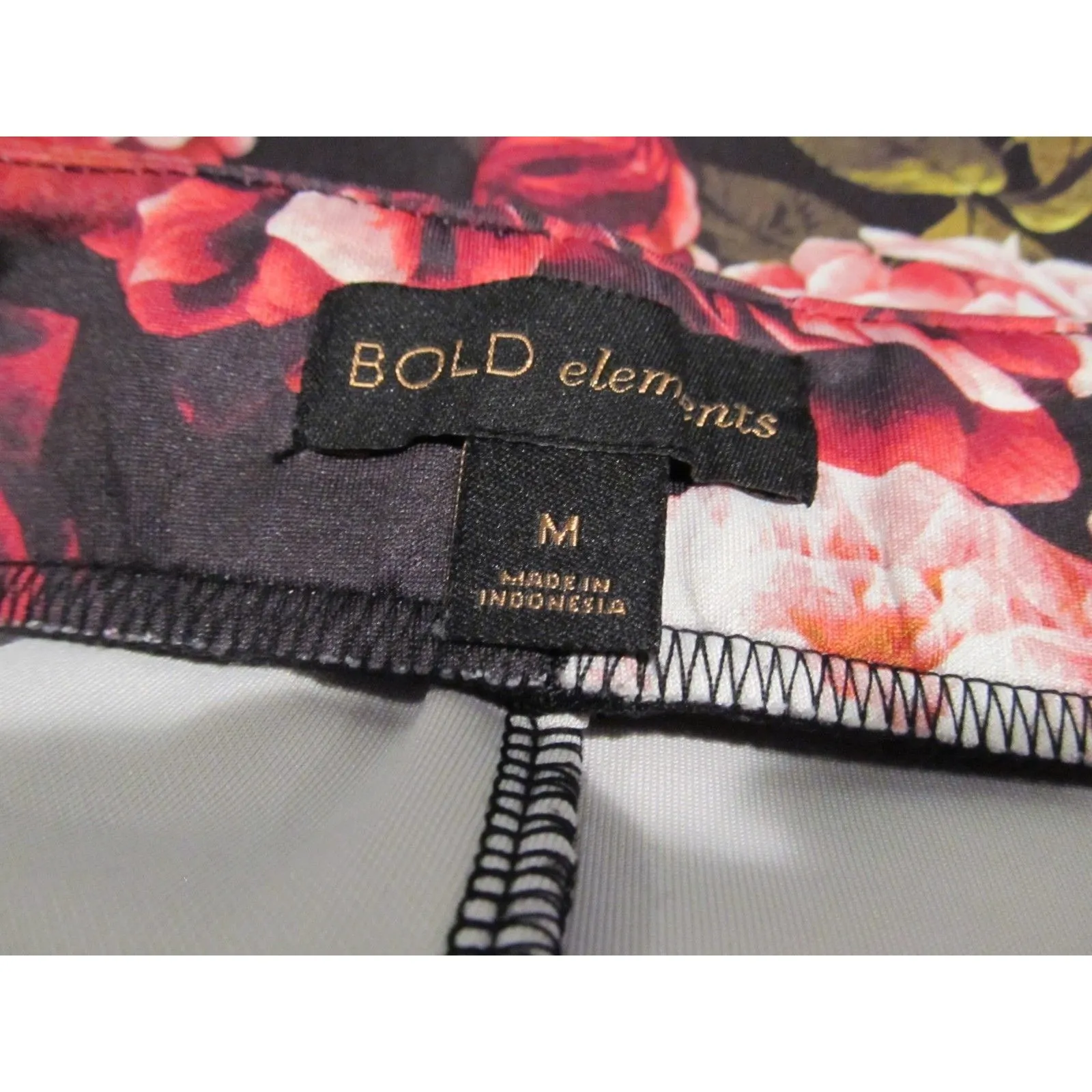 Bold Elements Women's Faux Button-Front Floral Midi Skirt – Size M – Pre-Owned - Image 4