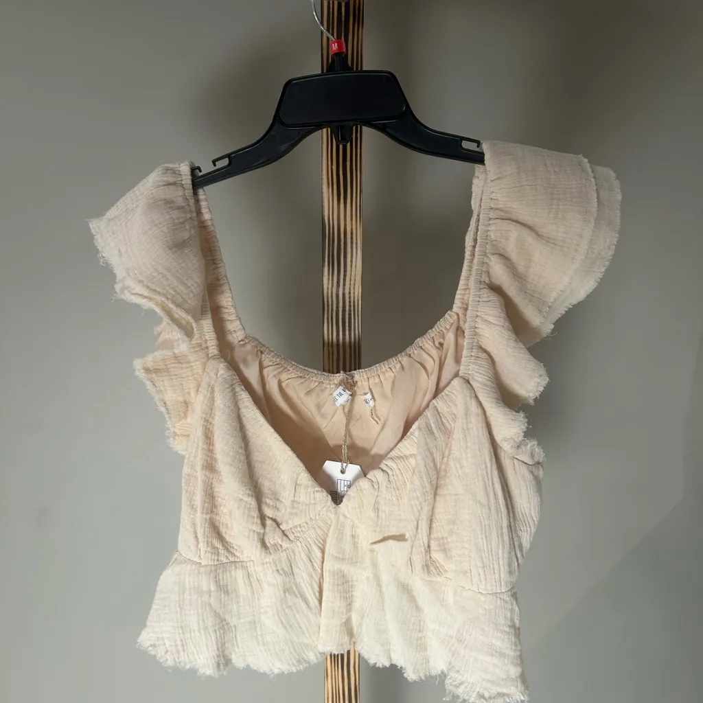 Free the Roses XL Women’s Ruffle Peplum Top NWT – Cream Textured Blouse Size L - Image 3