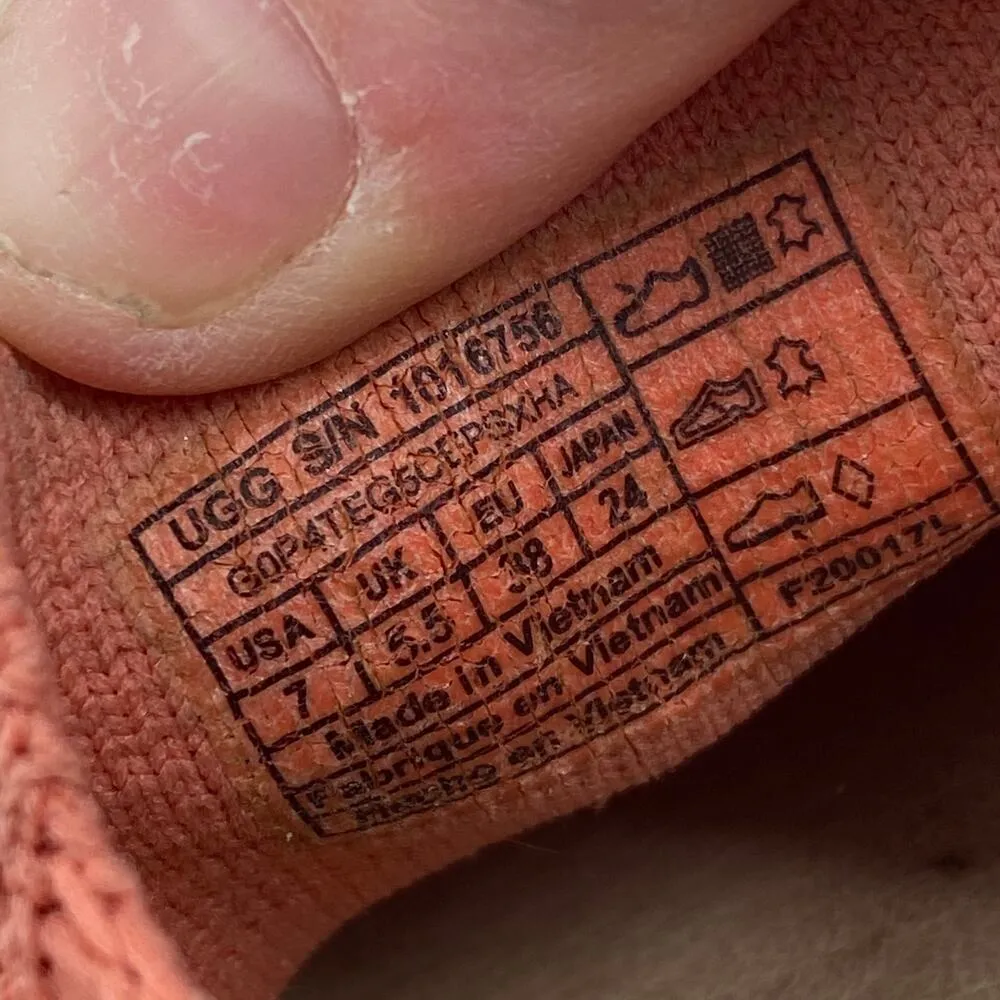 UGG Sammy Slip On Stretch Knit Casual Sneaker Size 7 - Image 9