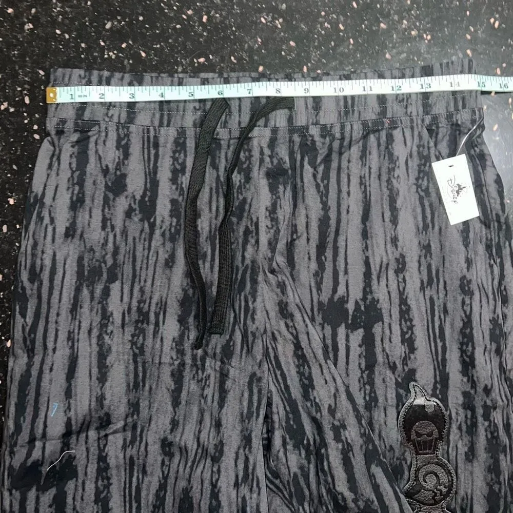 Disney Parks Cotton Villain Symbols Shorts in Small - Image 8