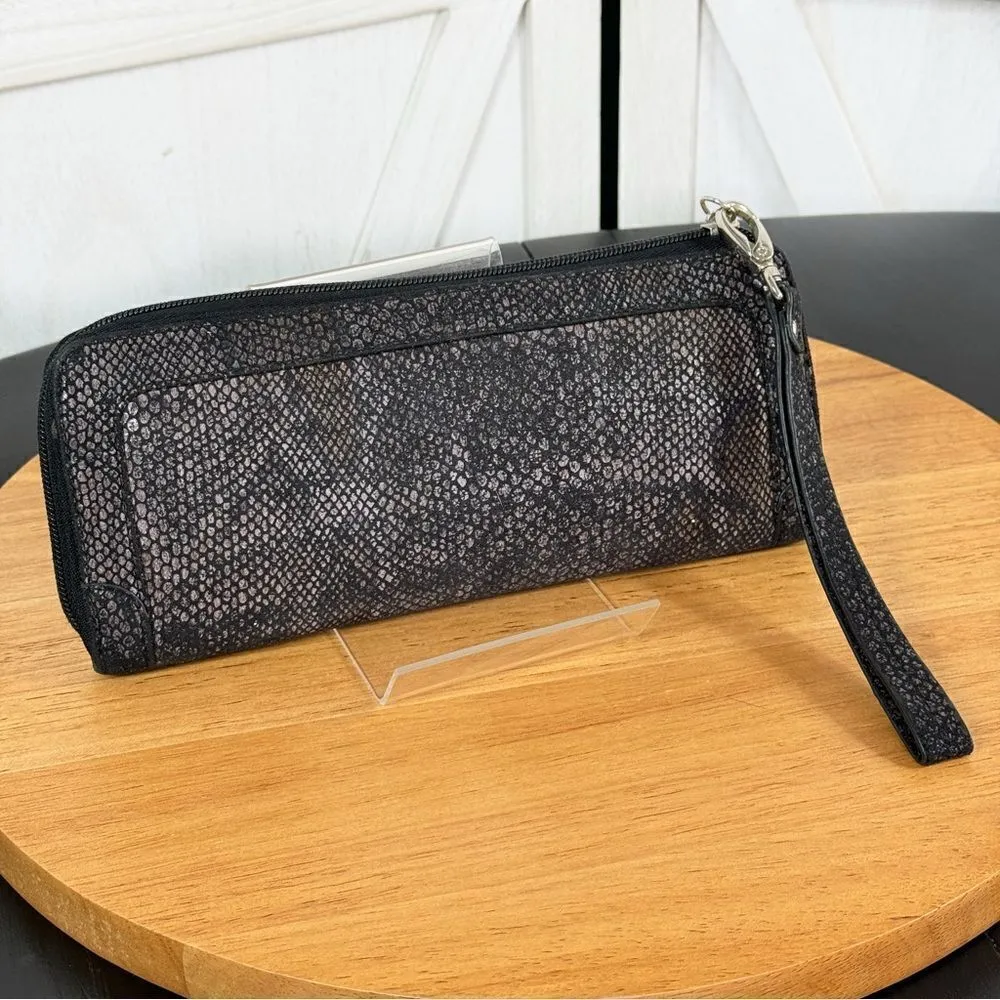 Relic by Fossil Faux Snake Skin Wristlet Clutch Wallet - Image 4