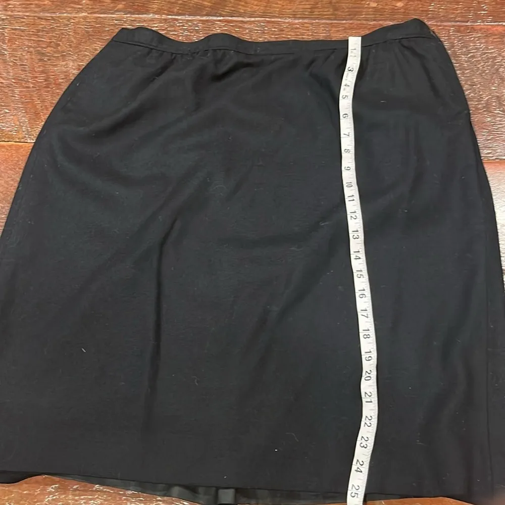 Pendleton women’s 100%virgin wool with liner  skirt size 20W. - Image 6