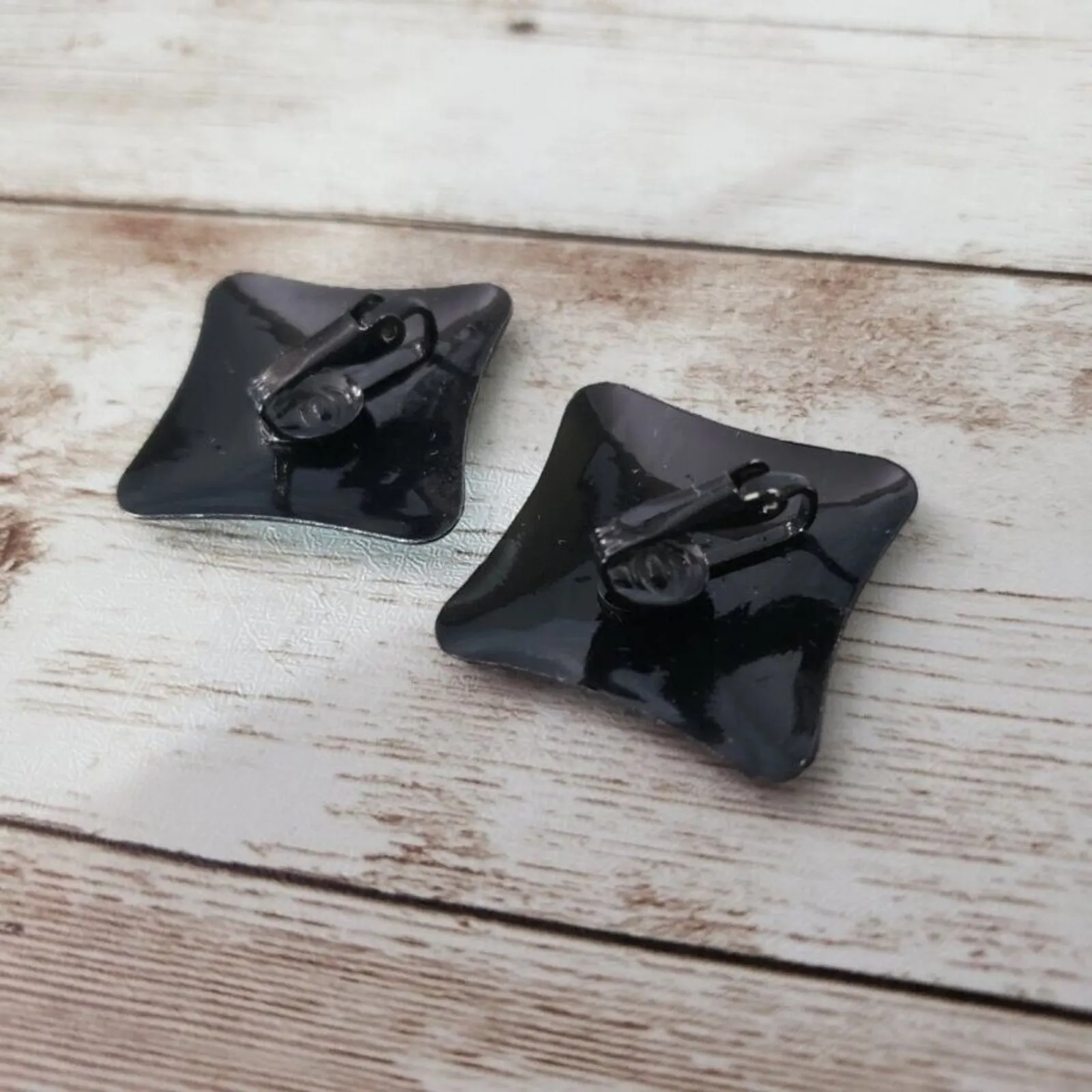 Vintage Clip On Earrings - Image 3