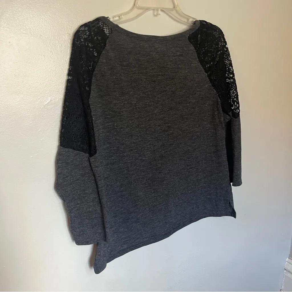 Old Navy Dark Gray Lace Sleeve Long Sleeve Top - Image 5