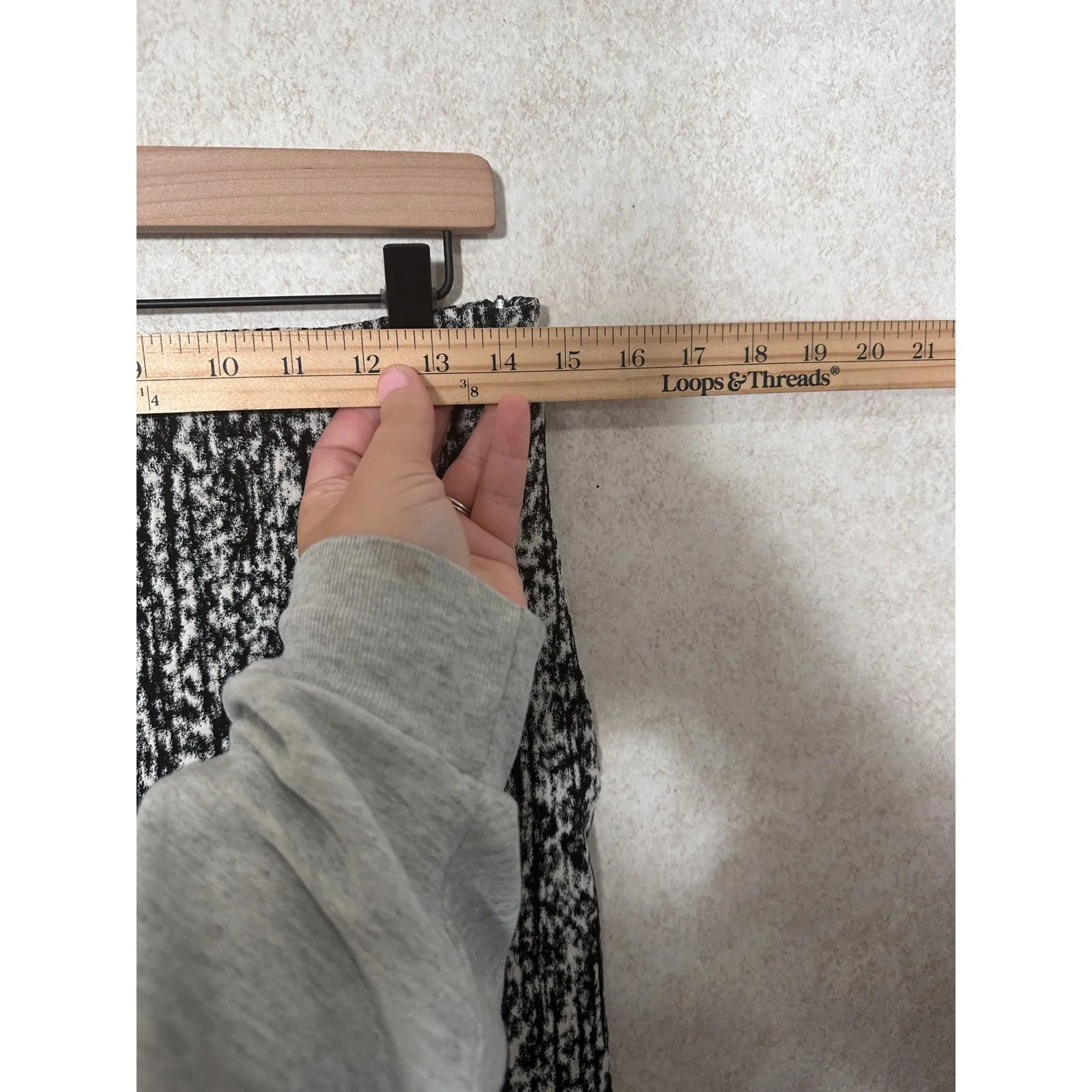 M.M. LaFleur Women's Skirt Size 6 Black White Print Knee‎ Length Career Wear - Image 3