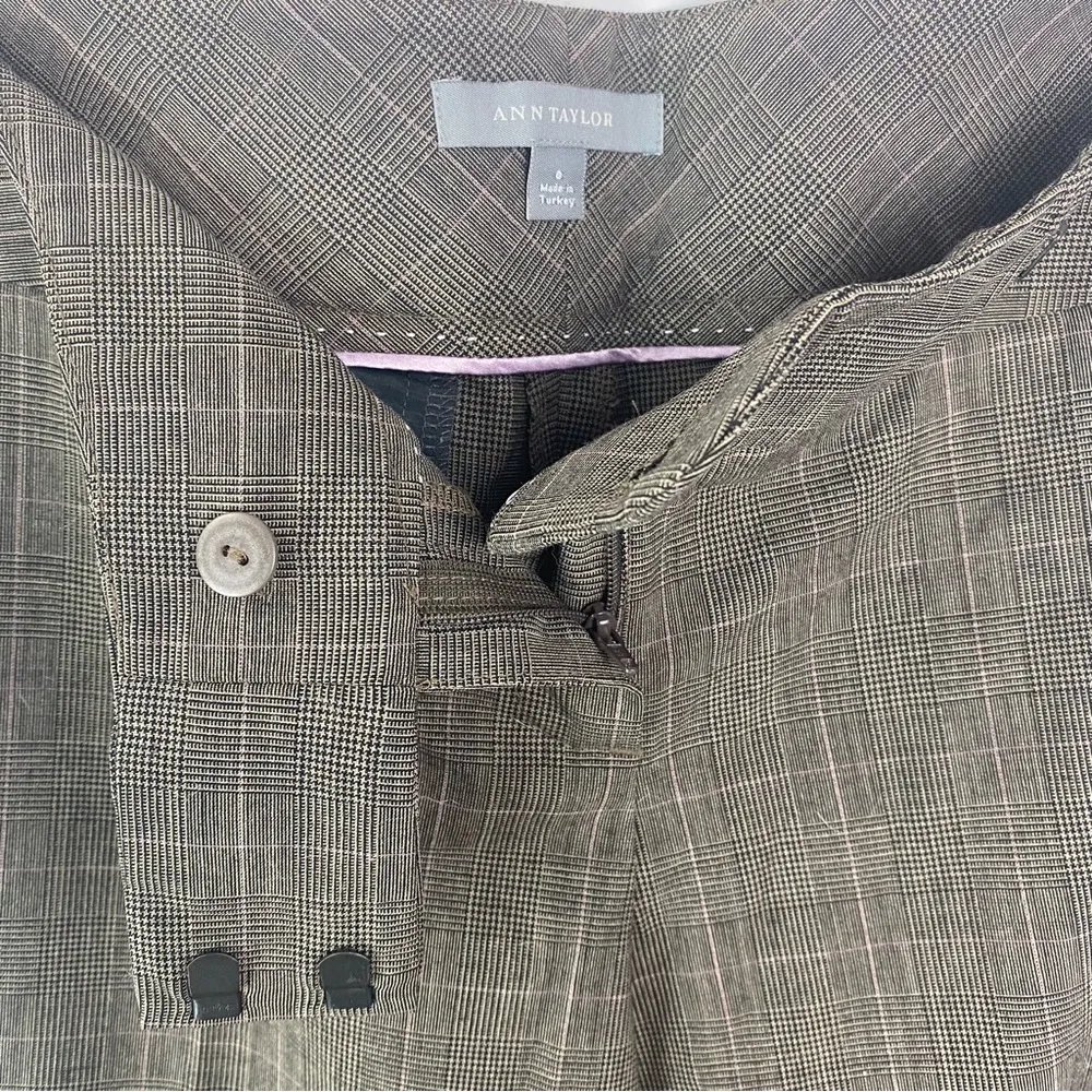 Ann Taylor Wool Glen Plaid Low Rise Cropped Cuffed Trouser Size 6 Taupe Plaid - Image 8