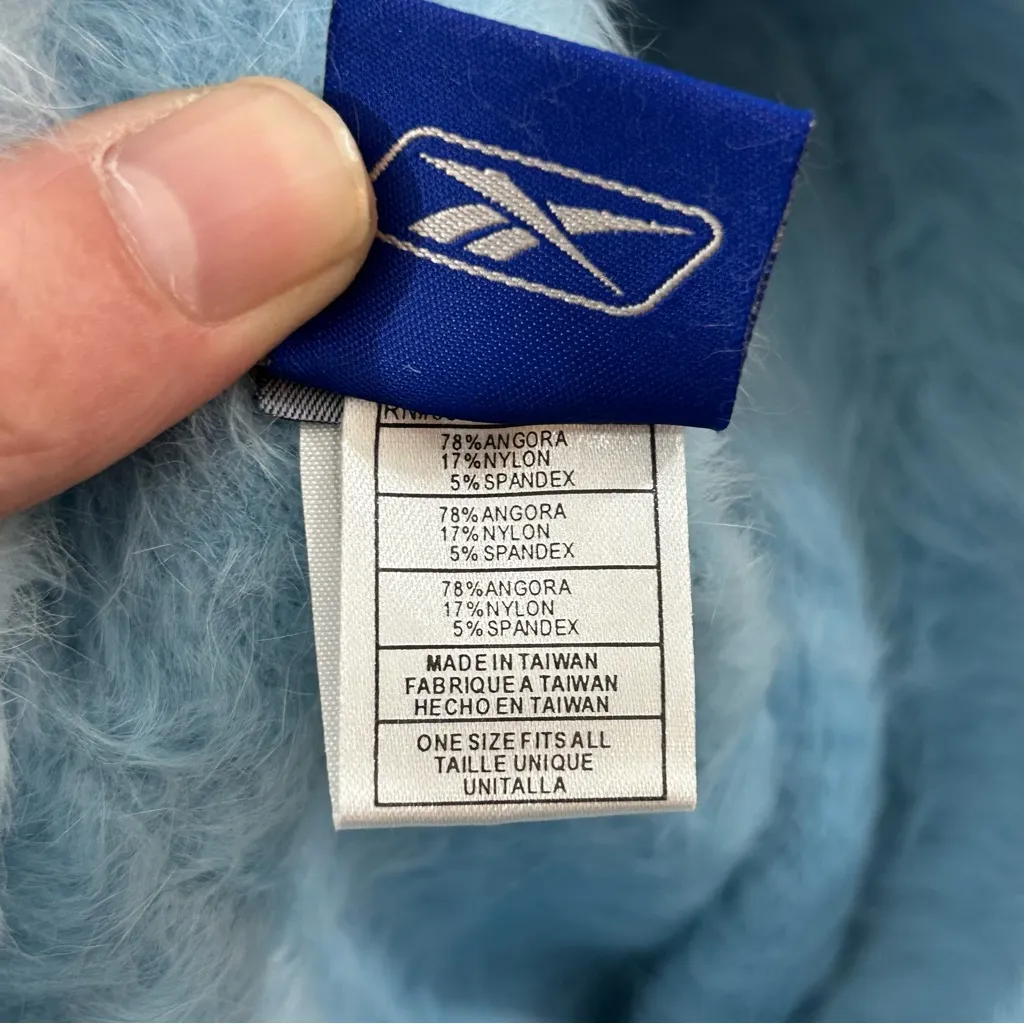 Las Vegas Raiders NFL Football Team Reebok Blue Fuzzy Beanie Hat Cap Womens OSFM - Image 7