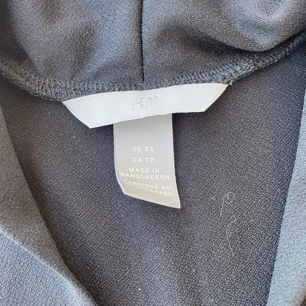 Classy v-neck blouse - Image 3