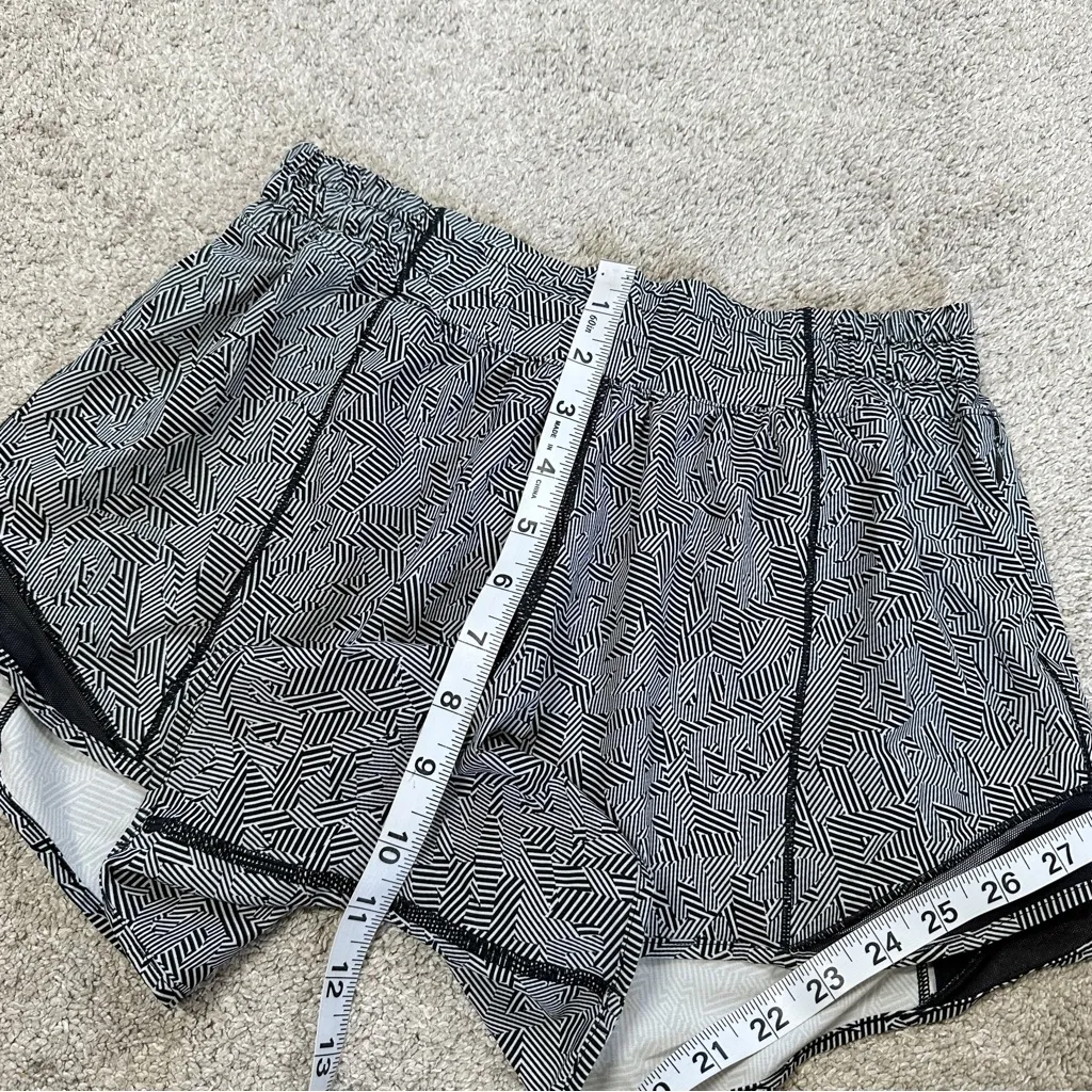 Lululemon Women’s Hotty Hot Shorts Pull On 4” Lined in Seawheeze Size 6 - Image 13