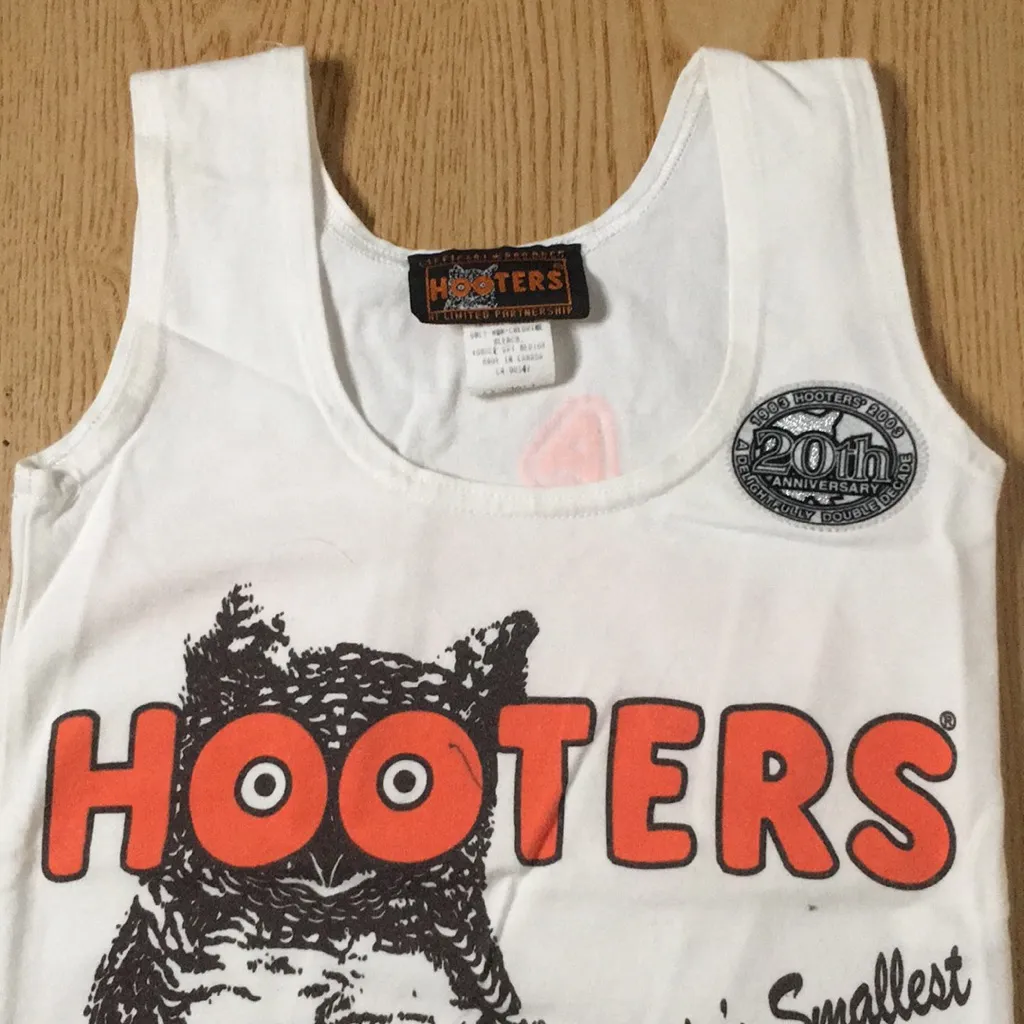 B62 #30 Hooters Girl Worn Vintage Uniform Tank From Austin Texas Size Xs - Image 3