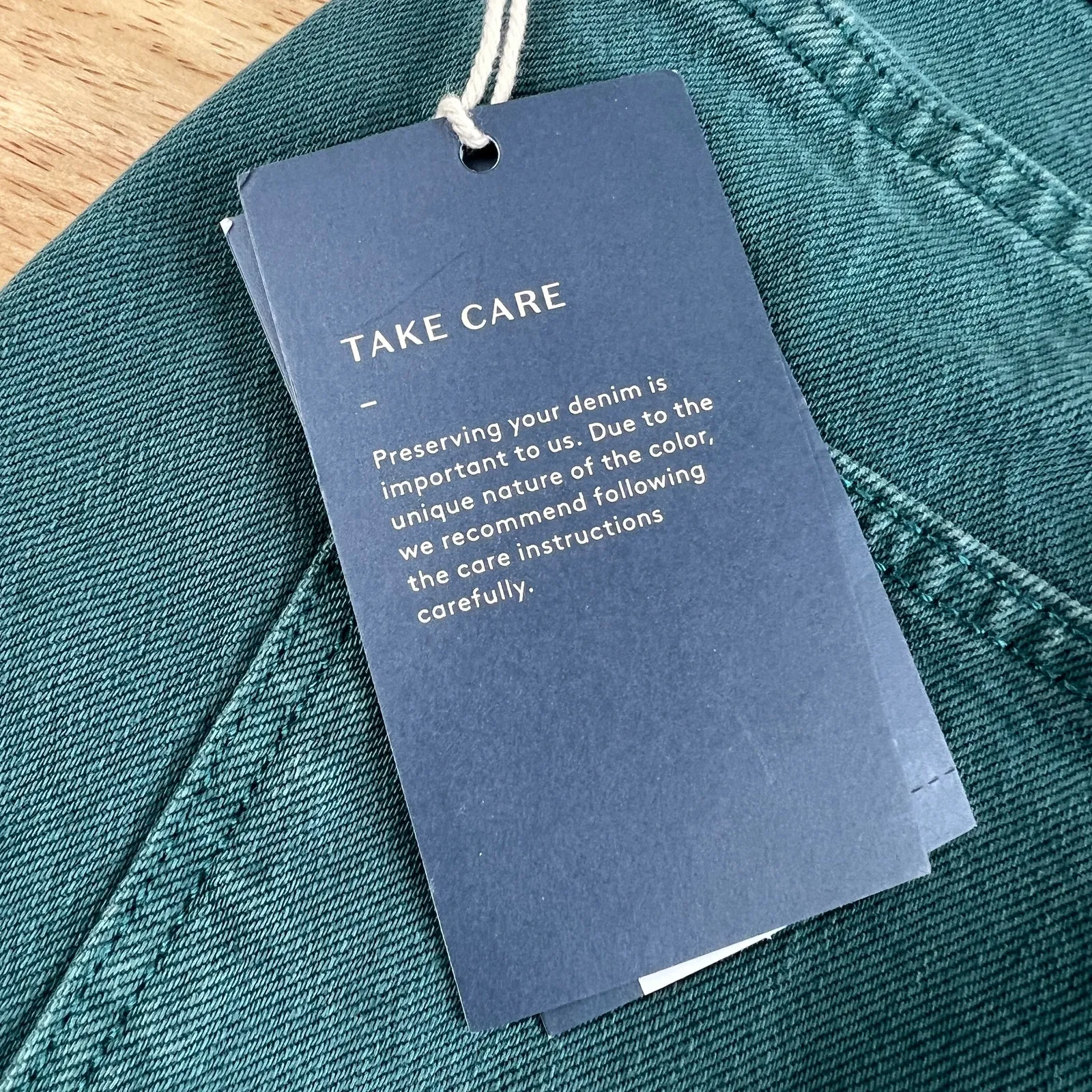 Universal Thread Women's Teal Green Bermuda Jean Shorts - Size 8 - NWT - Image 5