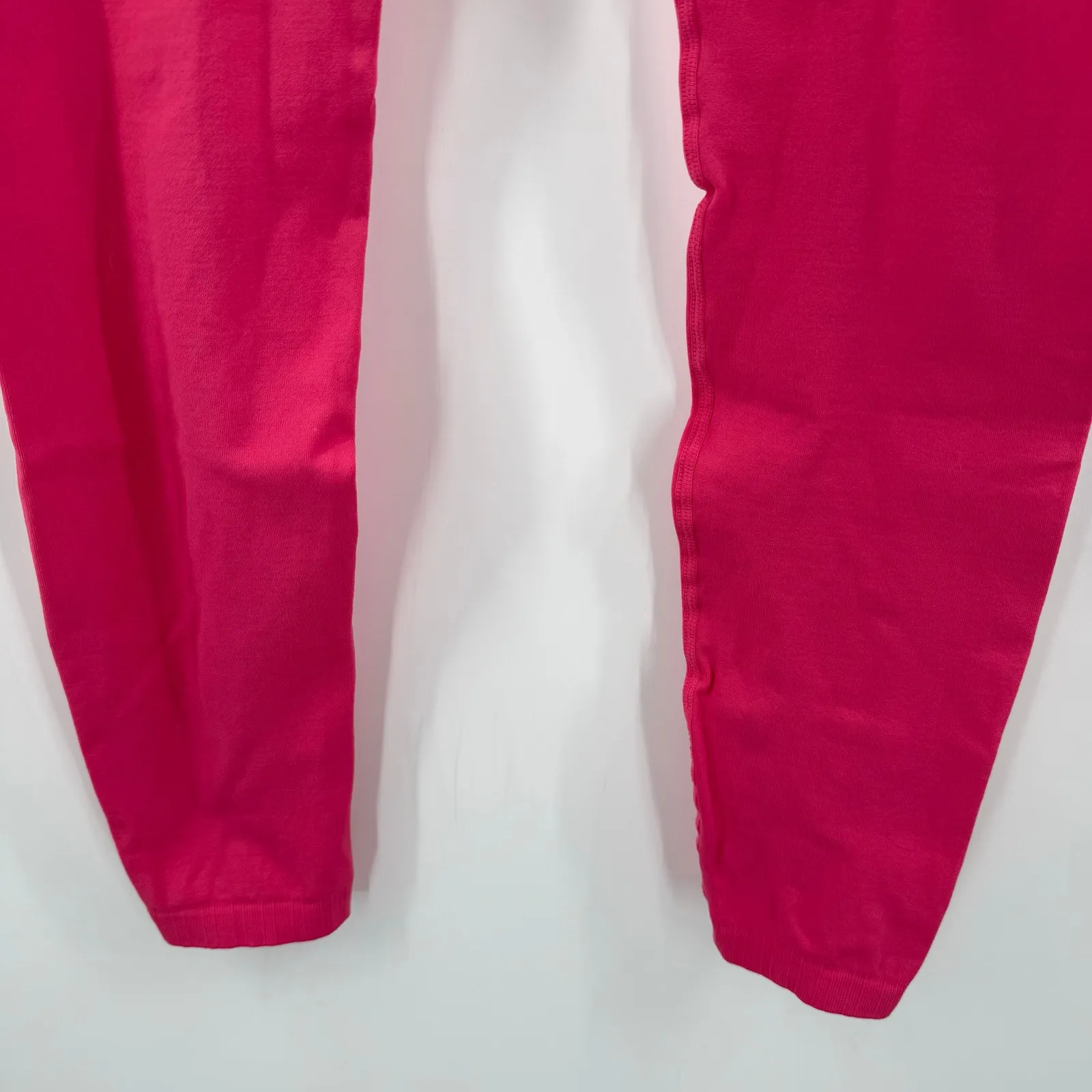 Free People Movement Good Karma Legging  Size XS/S Electric Peony NWT Perforated - Image 9