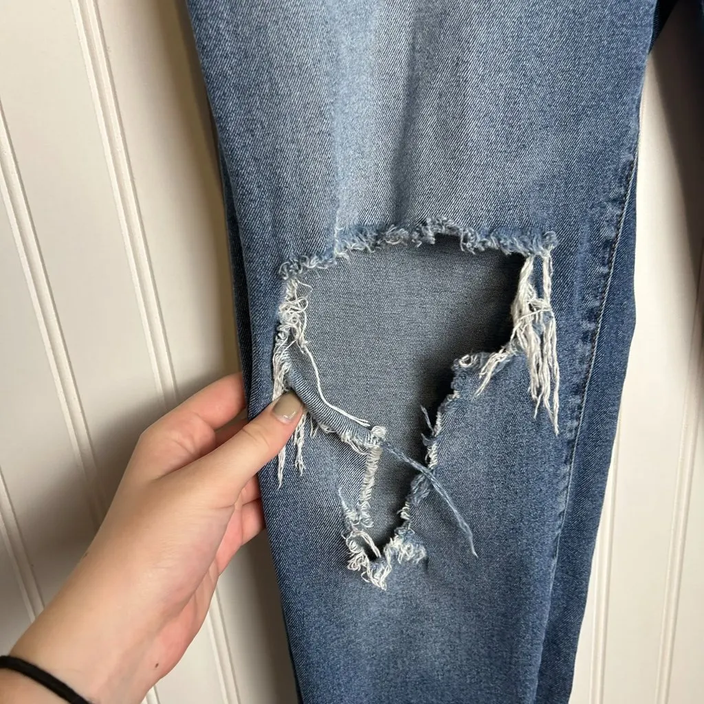 KanCan distressed cropped cuff hem jeans medium wash size 31 G35 - Image 2