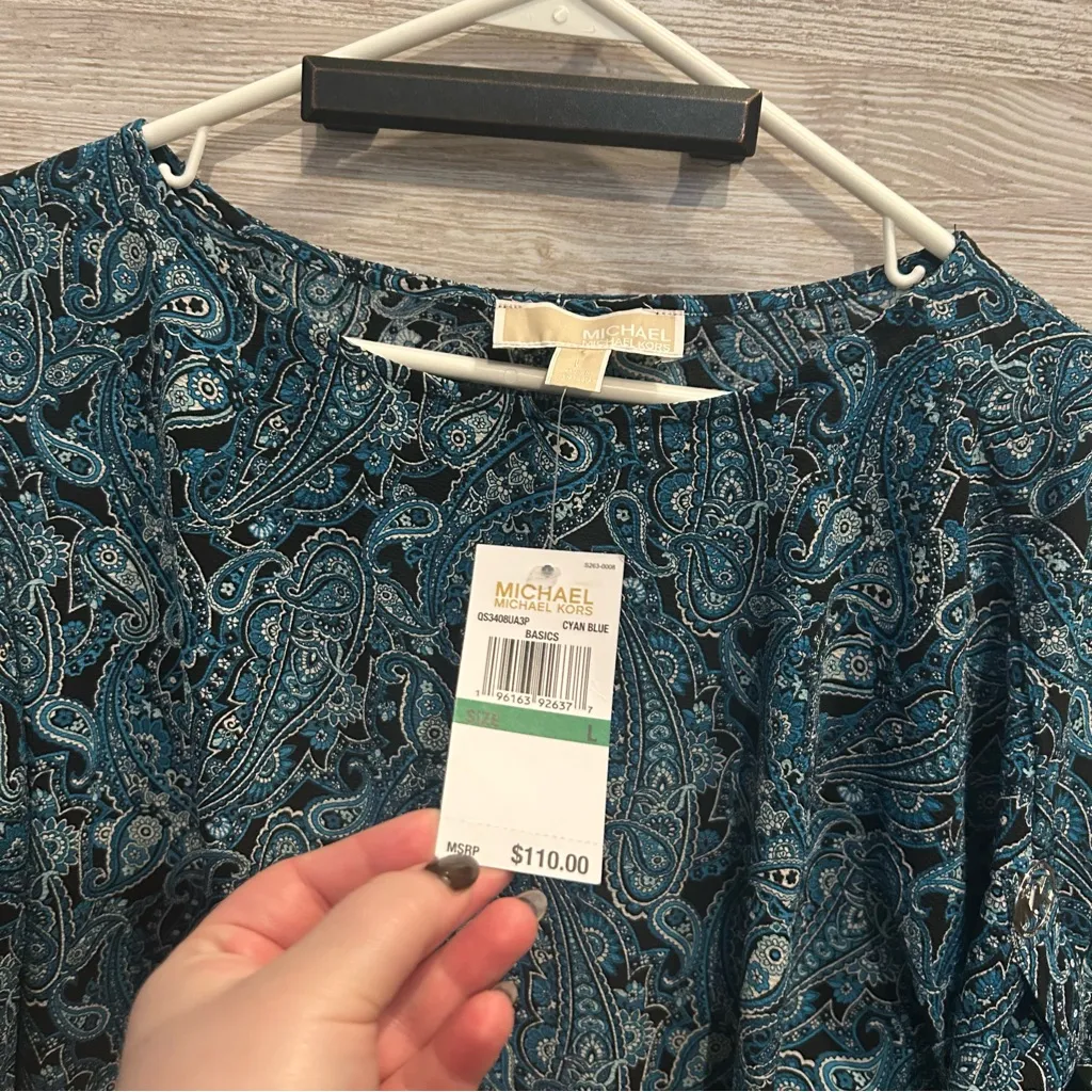 NWT Michael Kors Teal/Black/White Paisley MK Logo Large Sleeve Blouse/Top Blue - Image 2