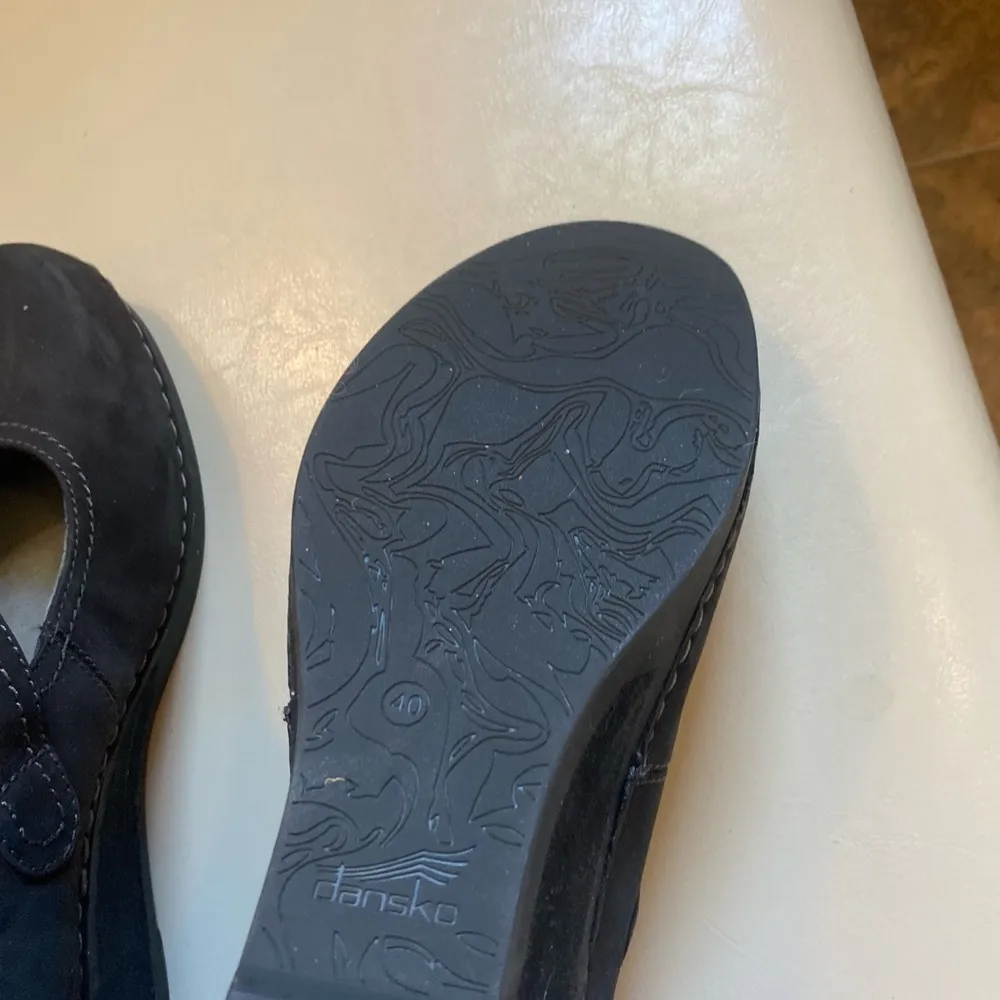 Dansko mary jane wedges size 9.5 - Image 4