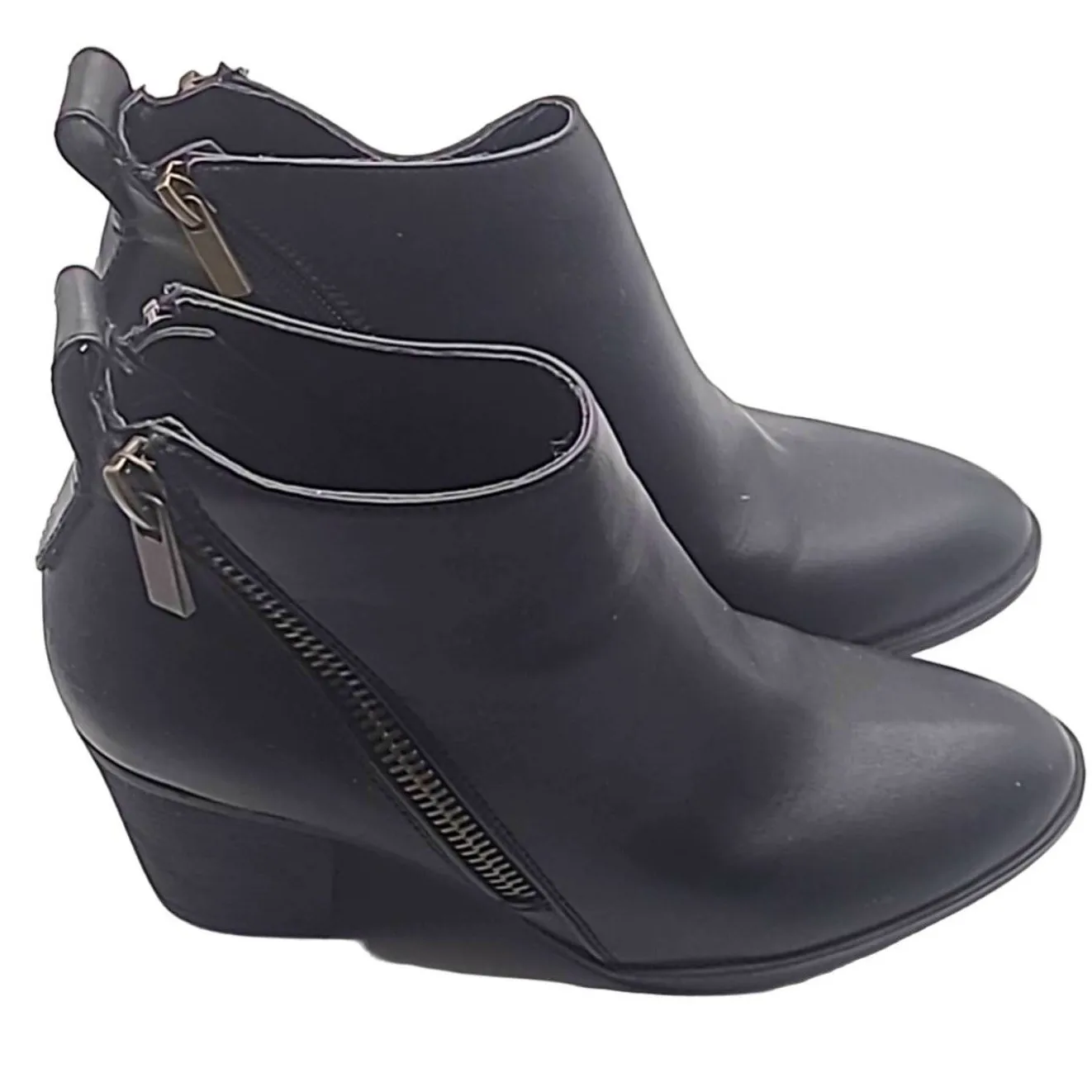 Journee Collection Women’s Black Ankle Booties Size 7 Side Zip Block Heel - Image 2
