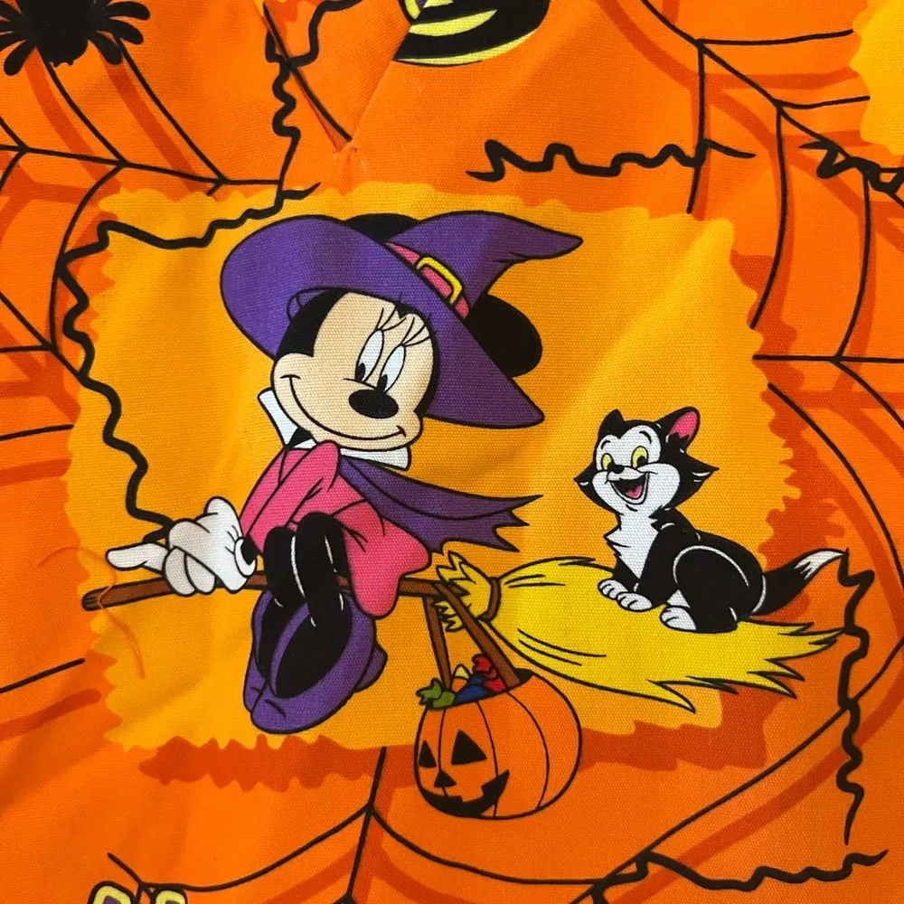 The Wonderful World Of Disney Halloween Scrub Top Mickey Minnie Mouse Pluto 3X - Image 7