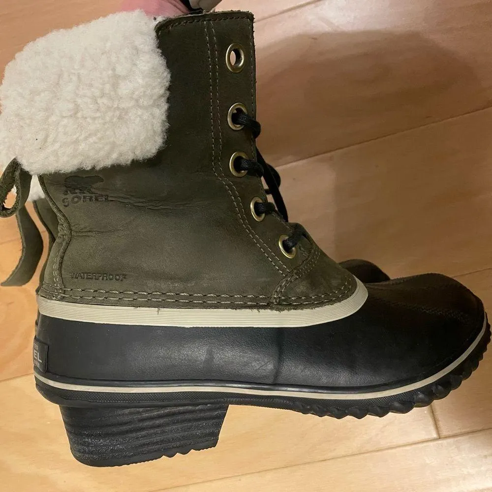 Sorel Waterproof Boots Size 8 - Image 10