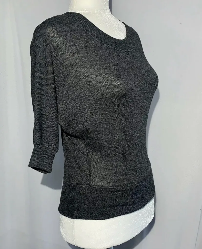 Woman Grey Crew Neck Pullover Sweater, Small - Image 2