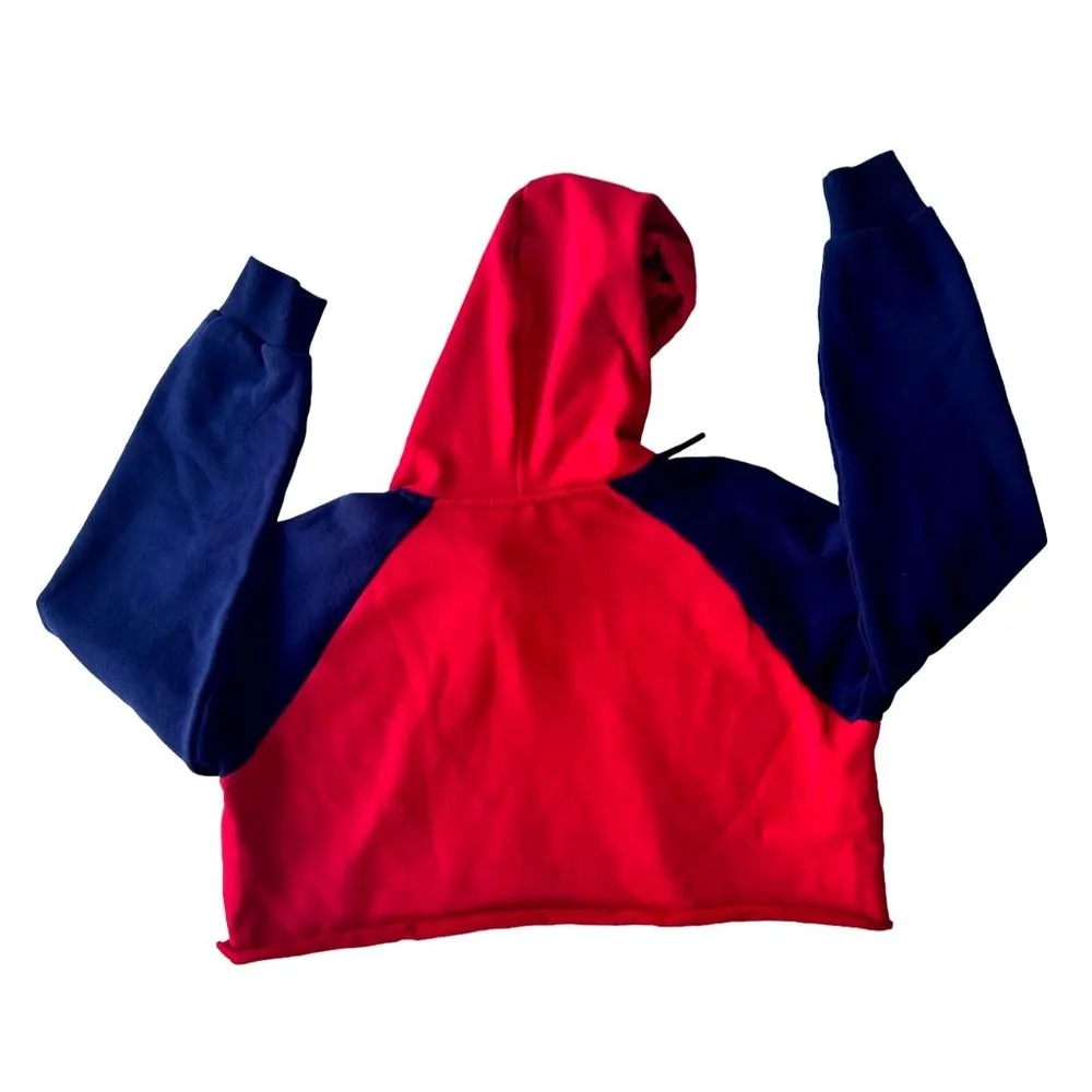 NWOT Fila Cropped Hoodie Large Red Navy Drawstring Logo Fleece Lined Swe… - Image 8