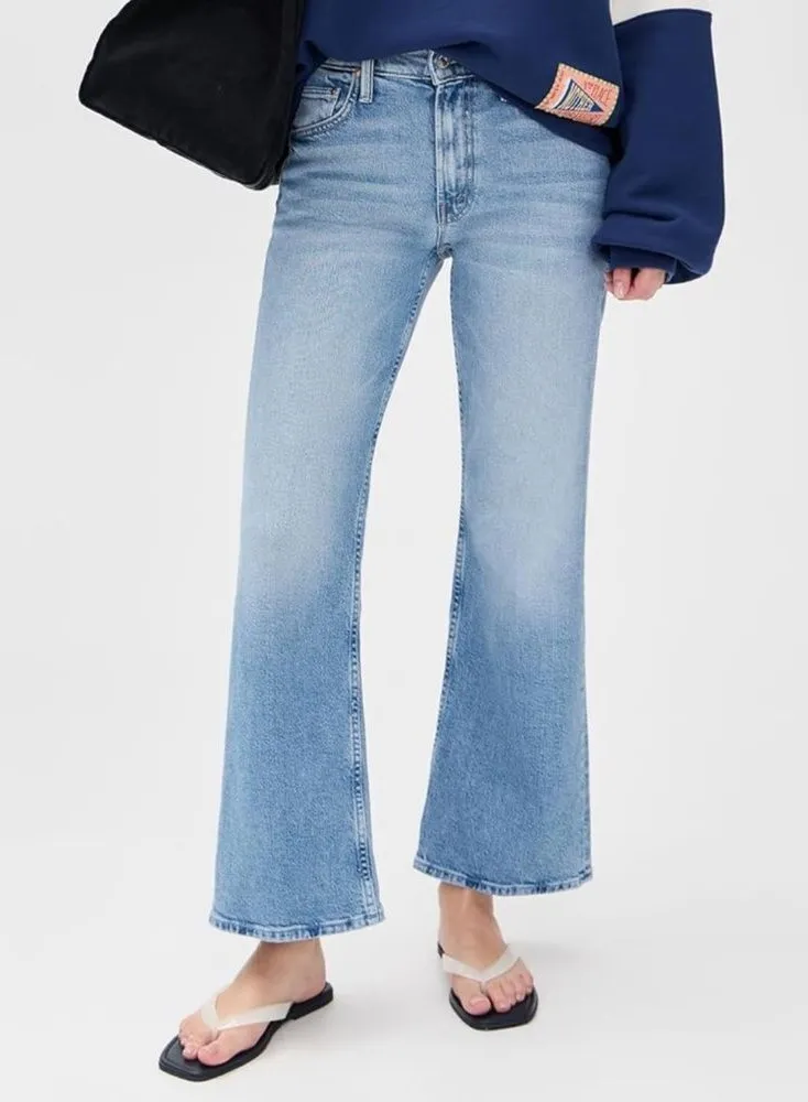 NWT MOTHER Women's The Bookie Flood Jeans Sow Surreal size 31 Blue - Image 1