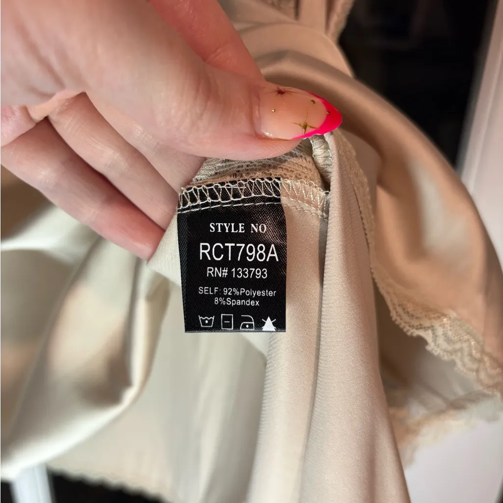 POL Satin Lace Trim Tank Top in Champagne Beige – Size L - Image 4