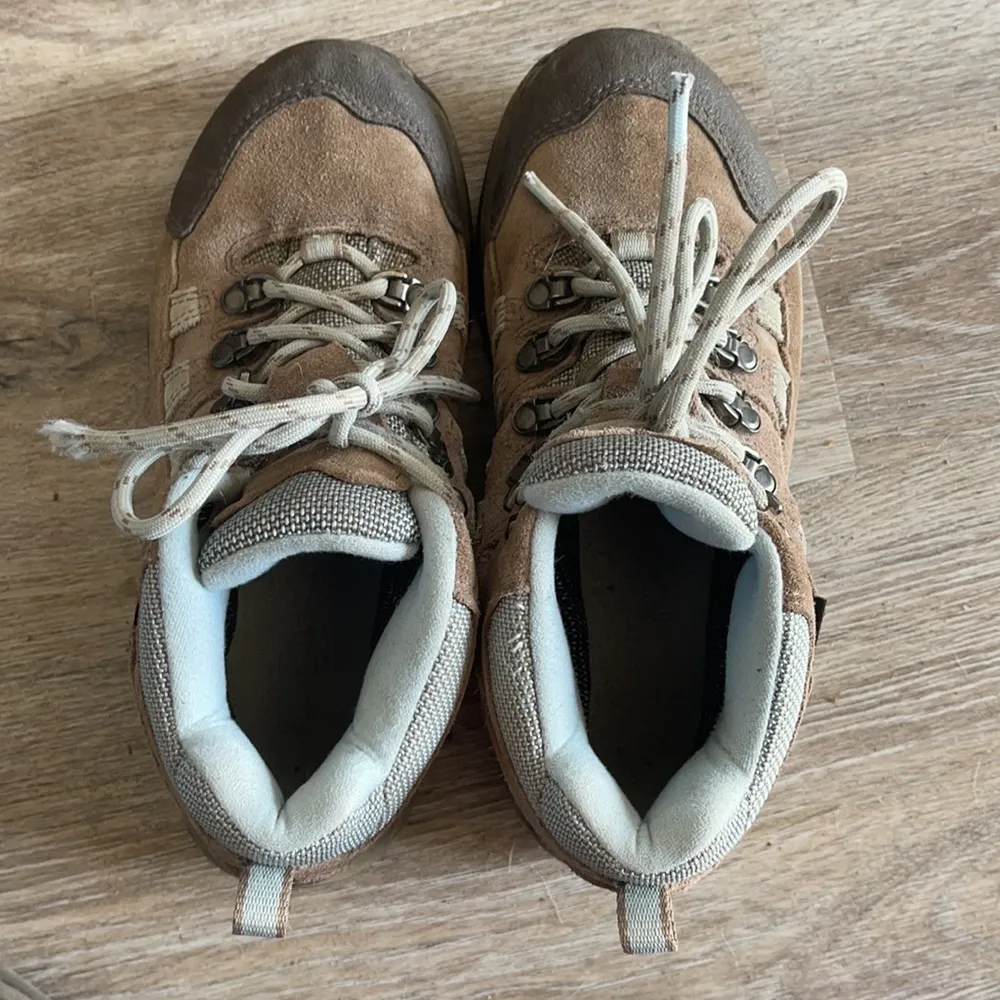 L.L Bean Hiking Shoes Tan Size undefined - Image 9