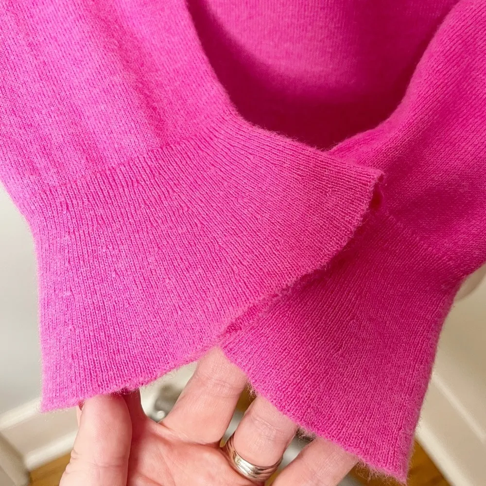 Talbots Pink Lambswool Crewneck Flutter Sleeve Sweater Small - Image 5