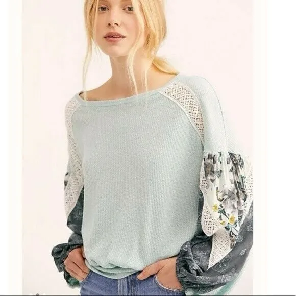 Free People blue and Navy Boho Top waffle knit - Image 4