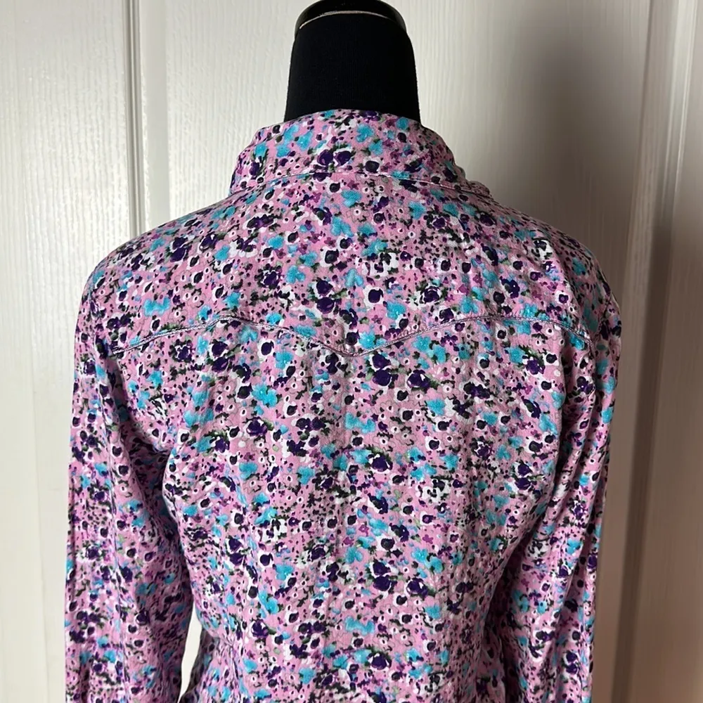 COWGIRL UP PURPLE FLORAL PEARL SNAP WESTERN LONG SLEEVE BLOUSE Size M - Image 3