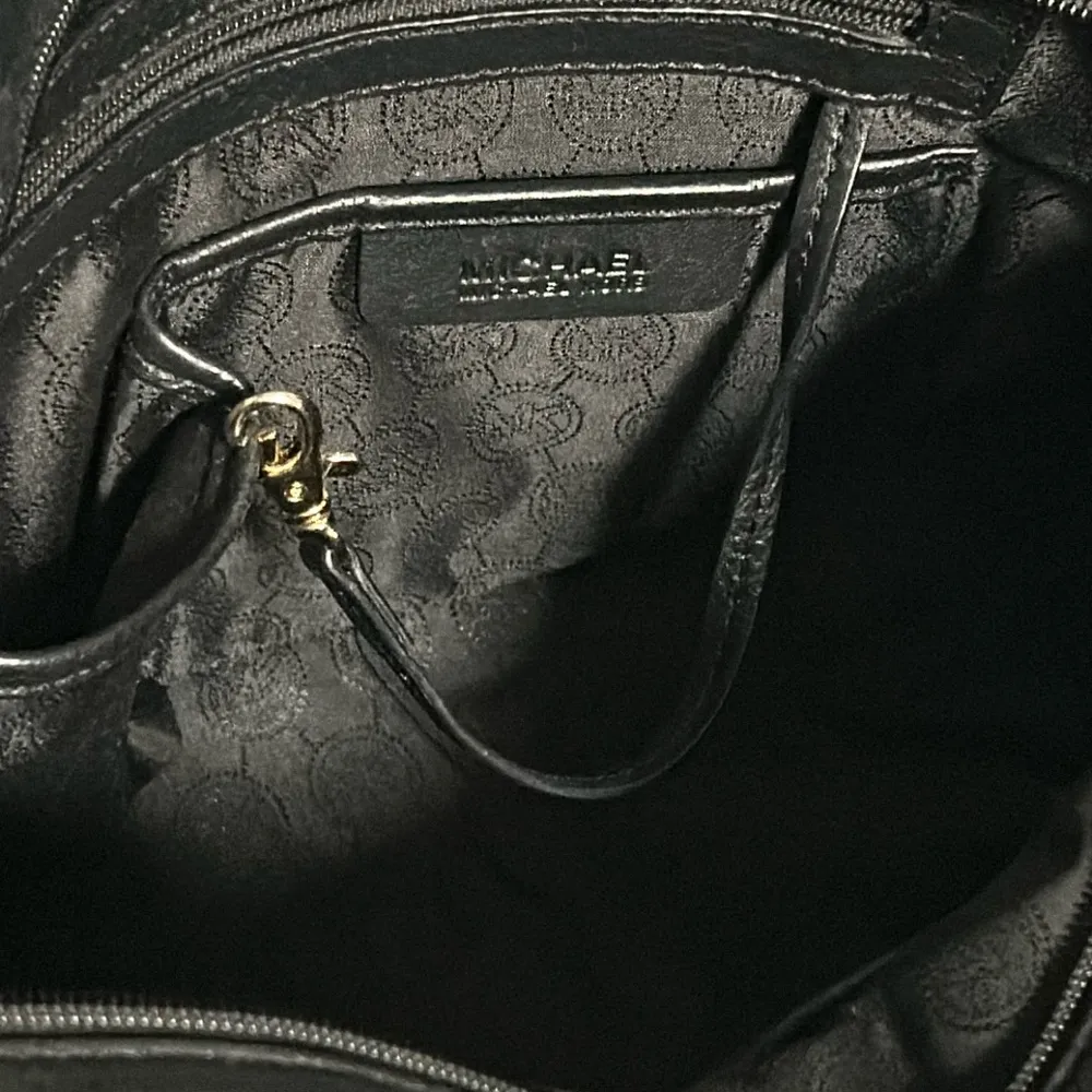 MICHAEL Michael Kors Women’s Multi Pocket Tote Shoulder Bag Contrast Handles - Image 8