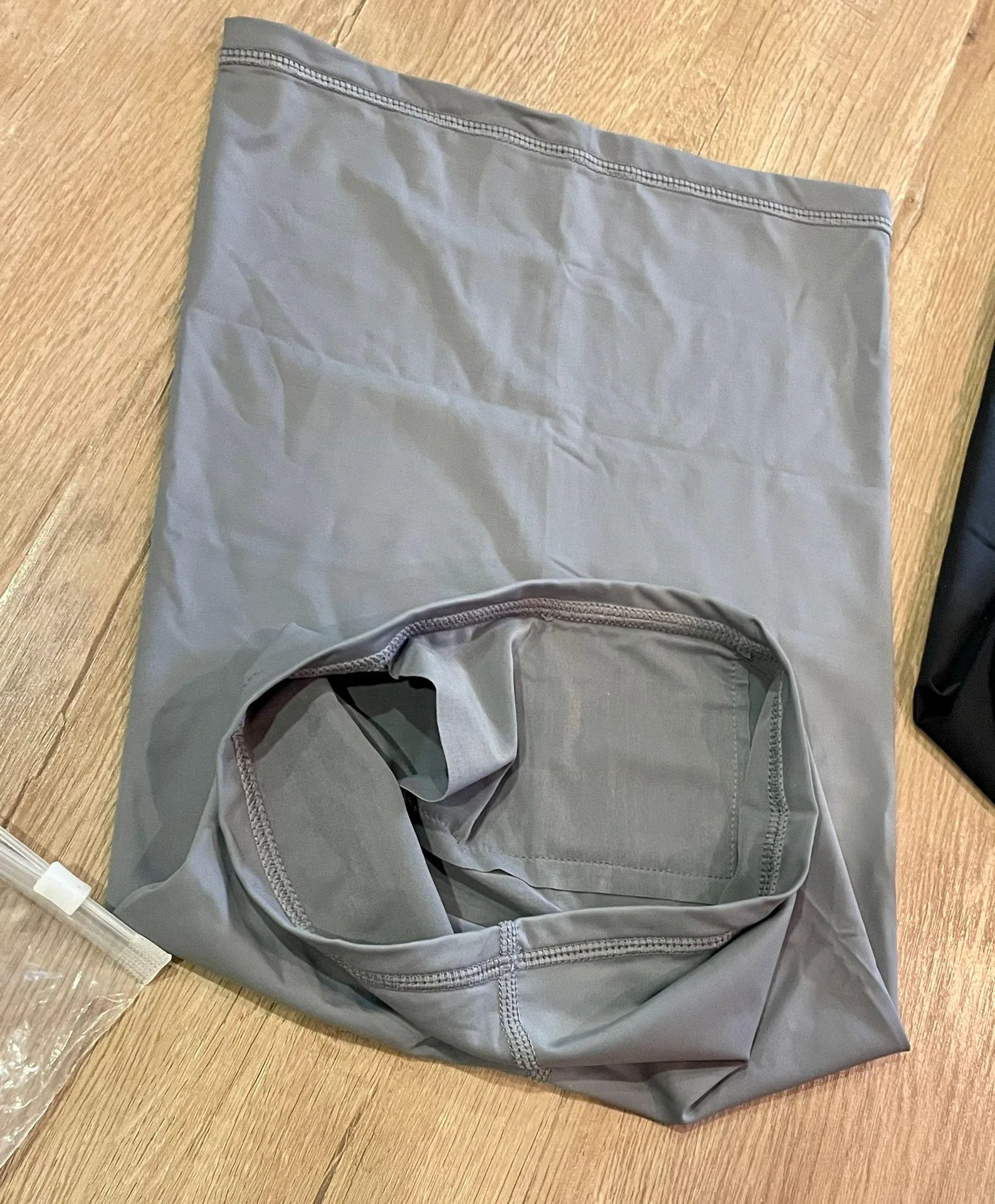 Face mask neck cover 2 pcs+12 filters NWT Black - Image 2