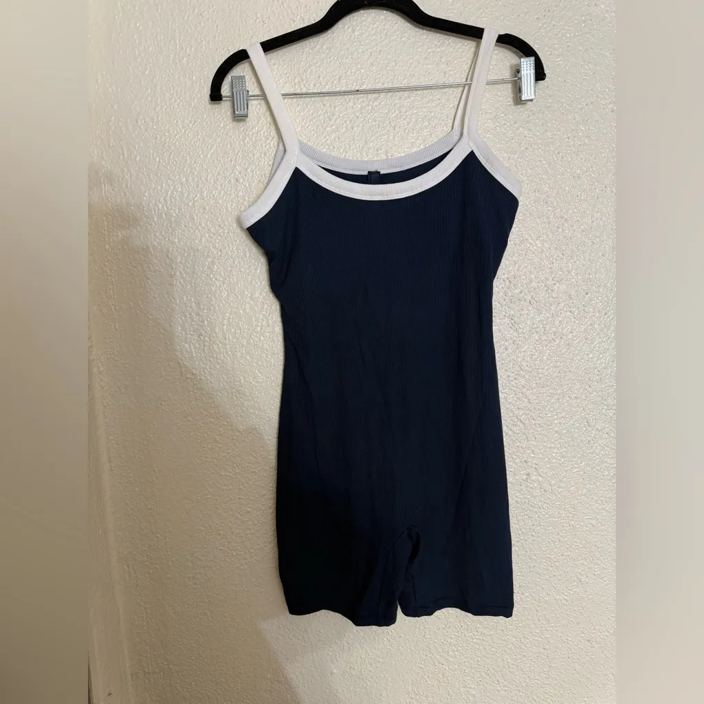 SKIMS sold out Soft Lounge Ringer Scoop Onesie size Medium navy blue and white - Image 5