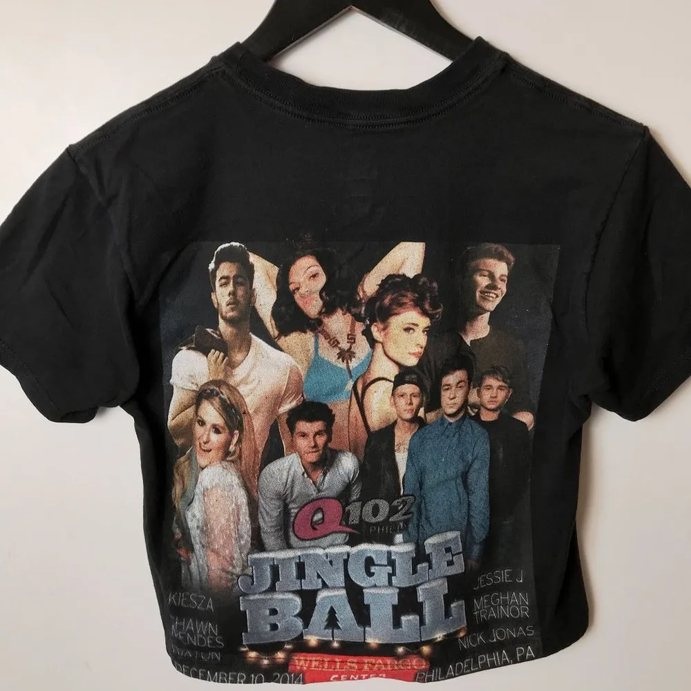 Q102 Philly Jingle Ball T Shirt Black Extra Small XS Artists Singers - Image 13