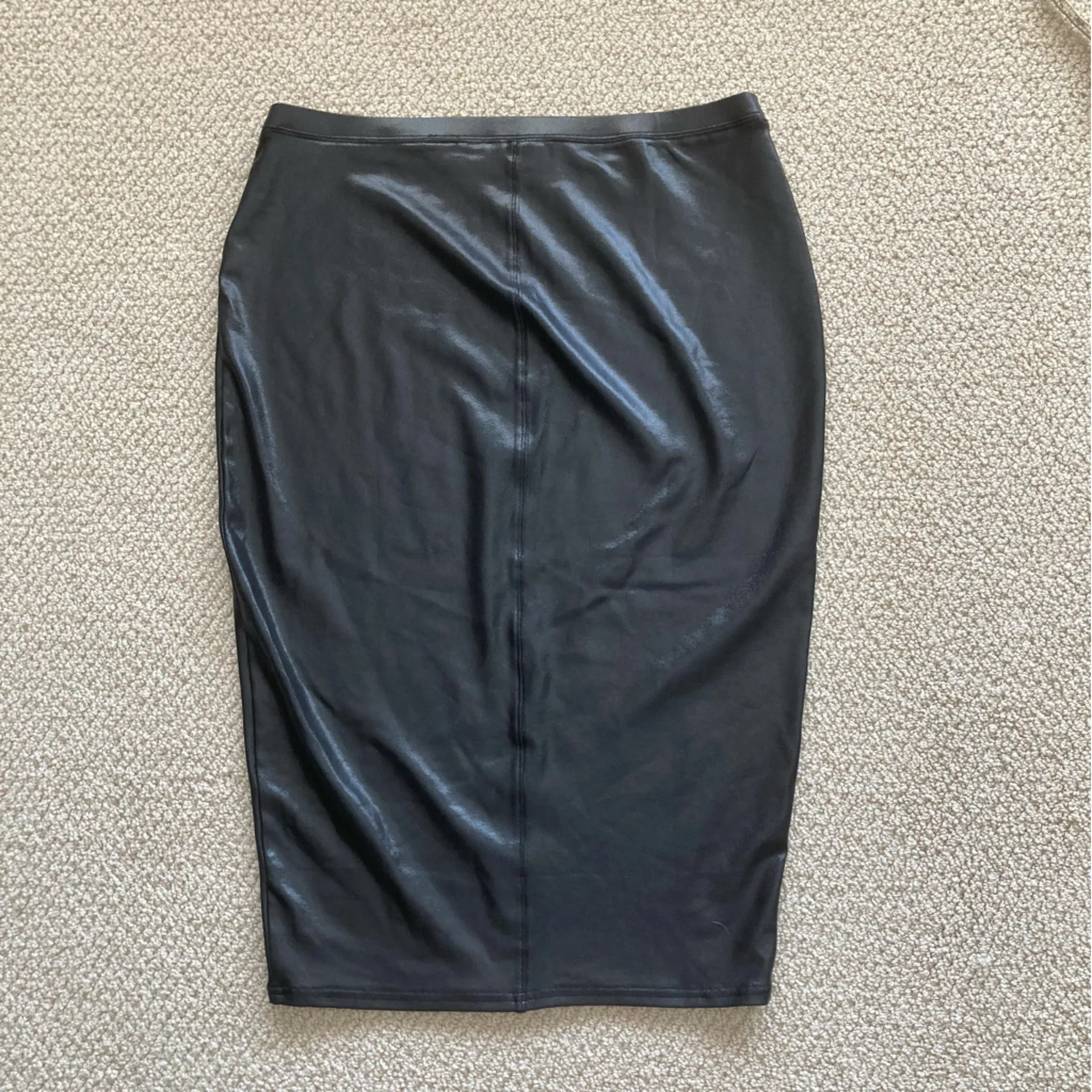 Leith Black Shiny Midi Pencil Skirt Size Medium Bodycon Stretchy Like New - Image 8