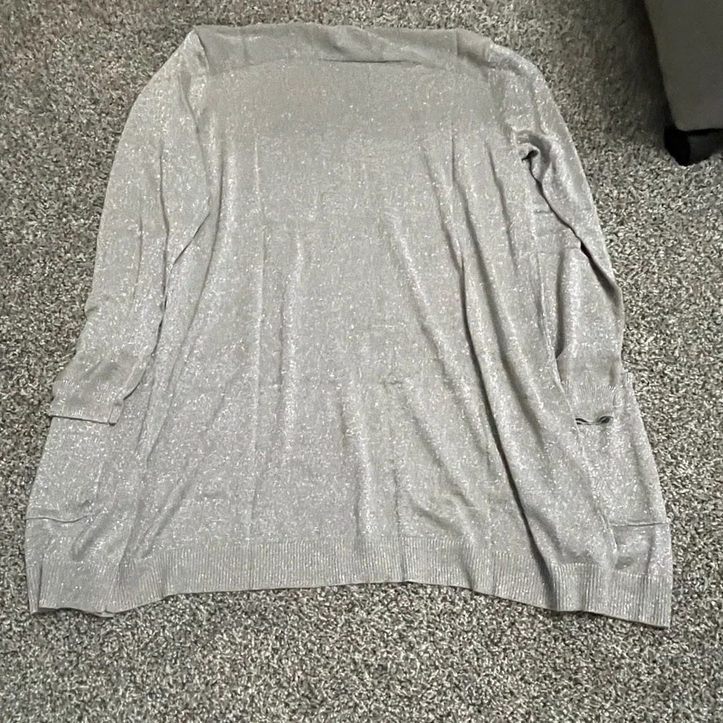 New Belle by Kim Gravel Gray Sparkly Long Sleeve Cardigan M Size M - Image 12