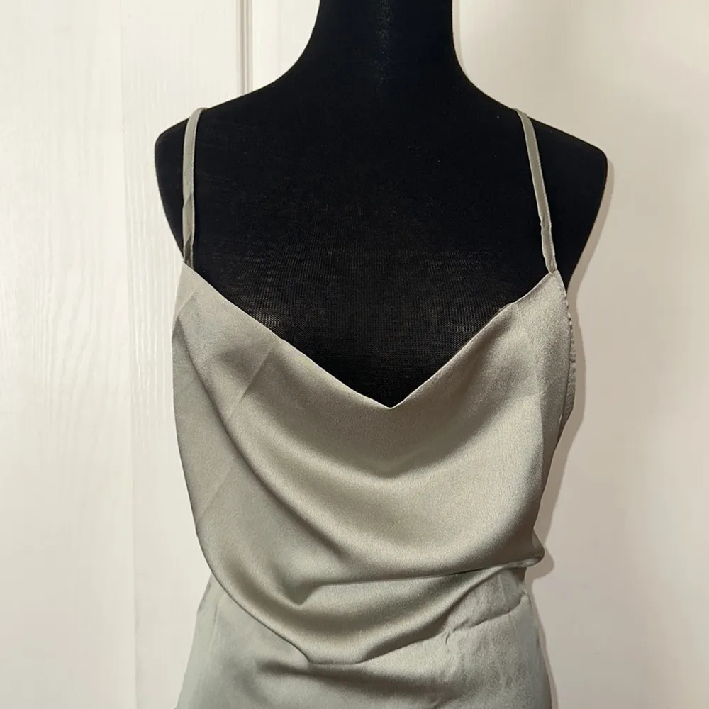 NWT LIGHT GREEN OLIVE SATIN SLOUCH FRONT DRESS - Image 2