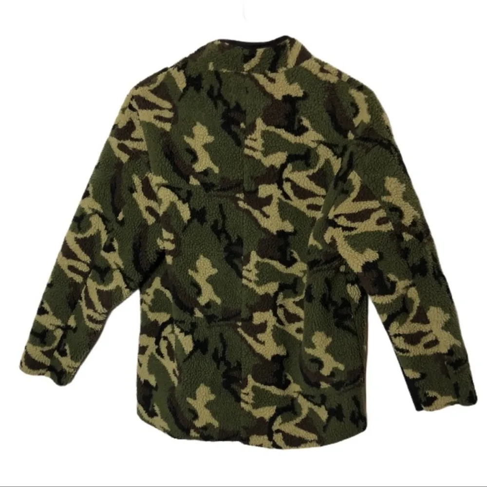 BLQ Basiq  shearling camo jacket size 0= Size Small - Image 3