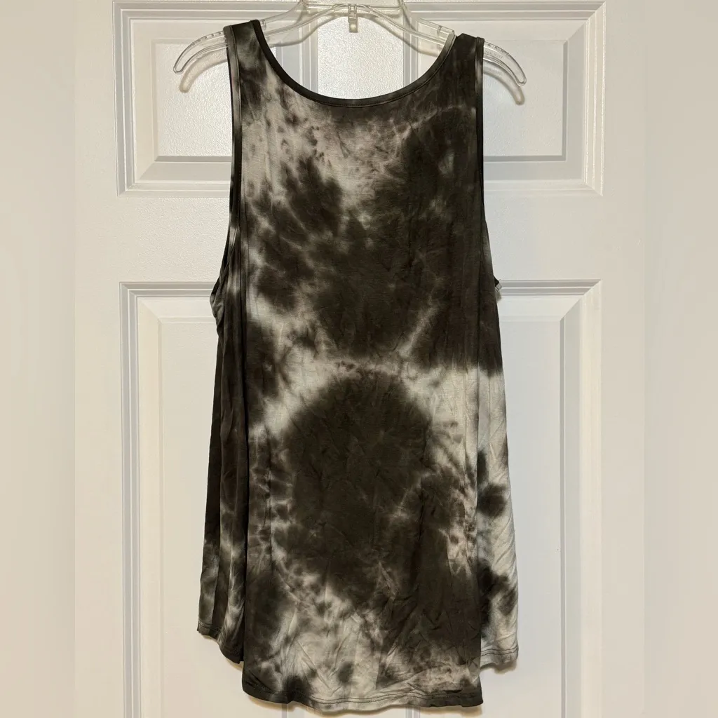 NWOT Women’s Maurice’s 24/7 Green Black Tie Dye High Neck Stretch Tank Top Large - Image 3