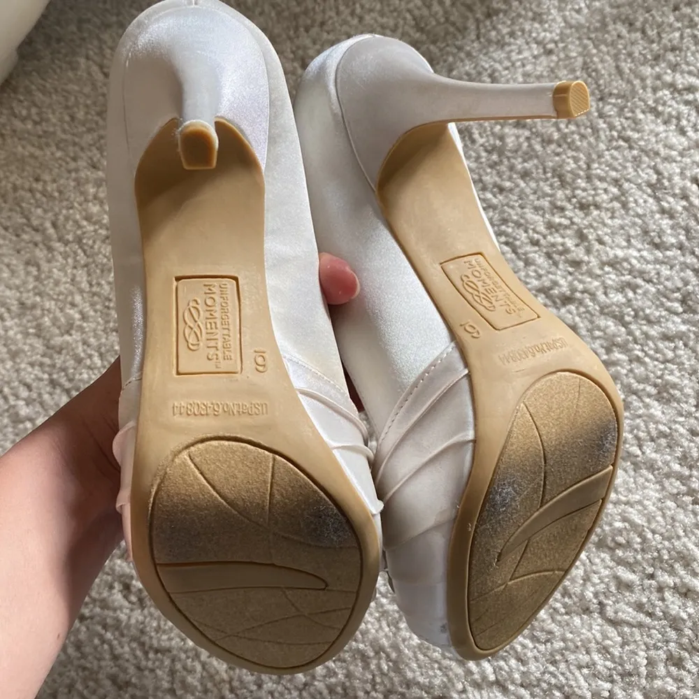 New dyeable white platform pumps Size 6 - Image 7
