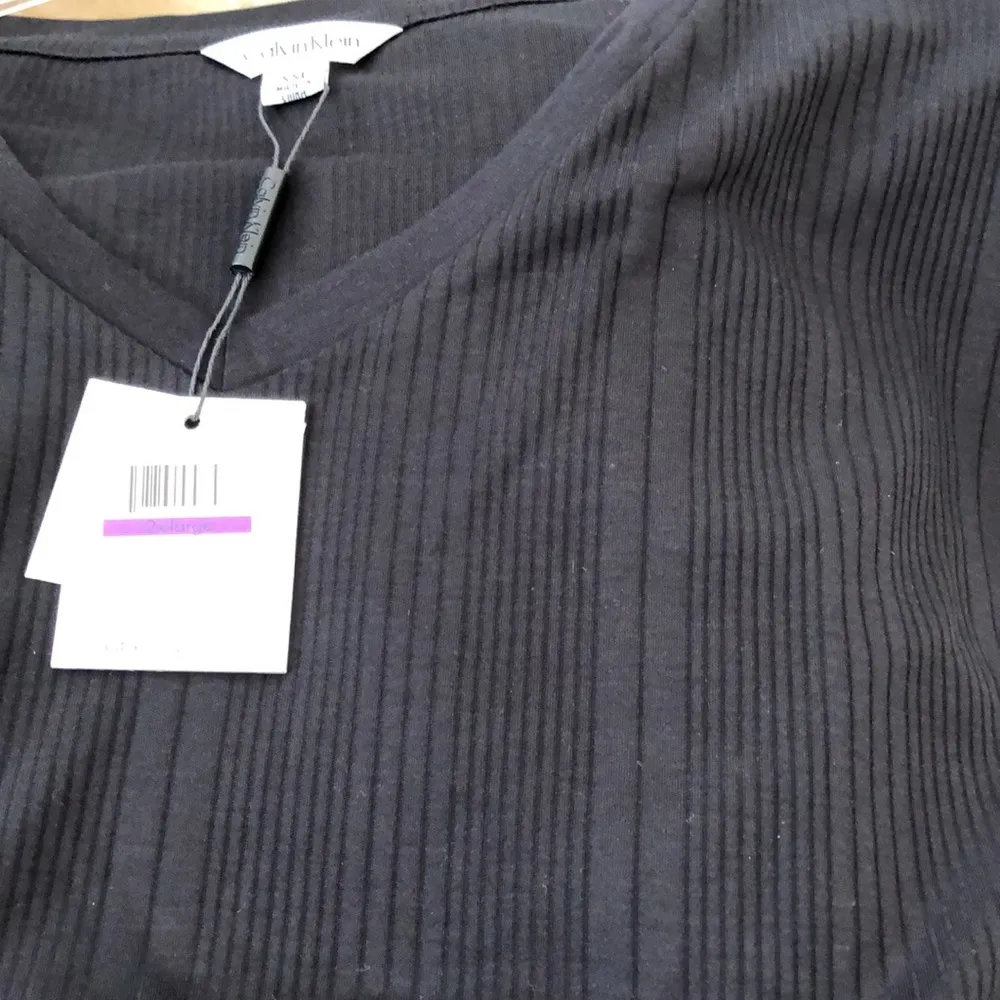 Calvin Klein 💯 Liquid cotton Black t-shirt w/textured stripes XXL - Image 6