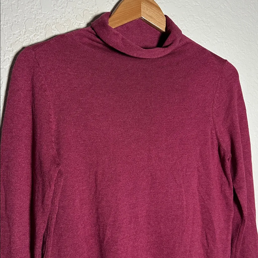 NIC+ZOE Pink Burgundy Long Sleeve Turtleneck Top Sweater Viscose Cozy Layer - Image 2