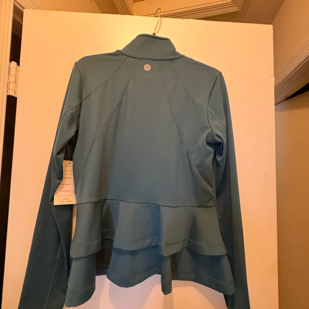 🌸Isabella Active wear rifle back peplum jacket , stretch, New Green Size M - Image 3