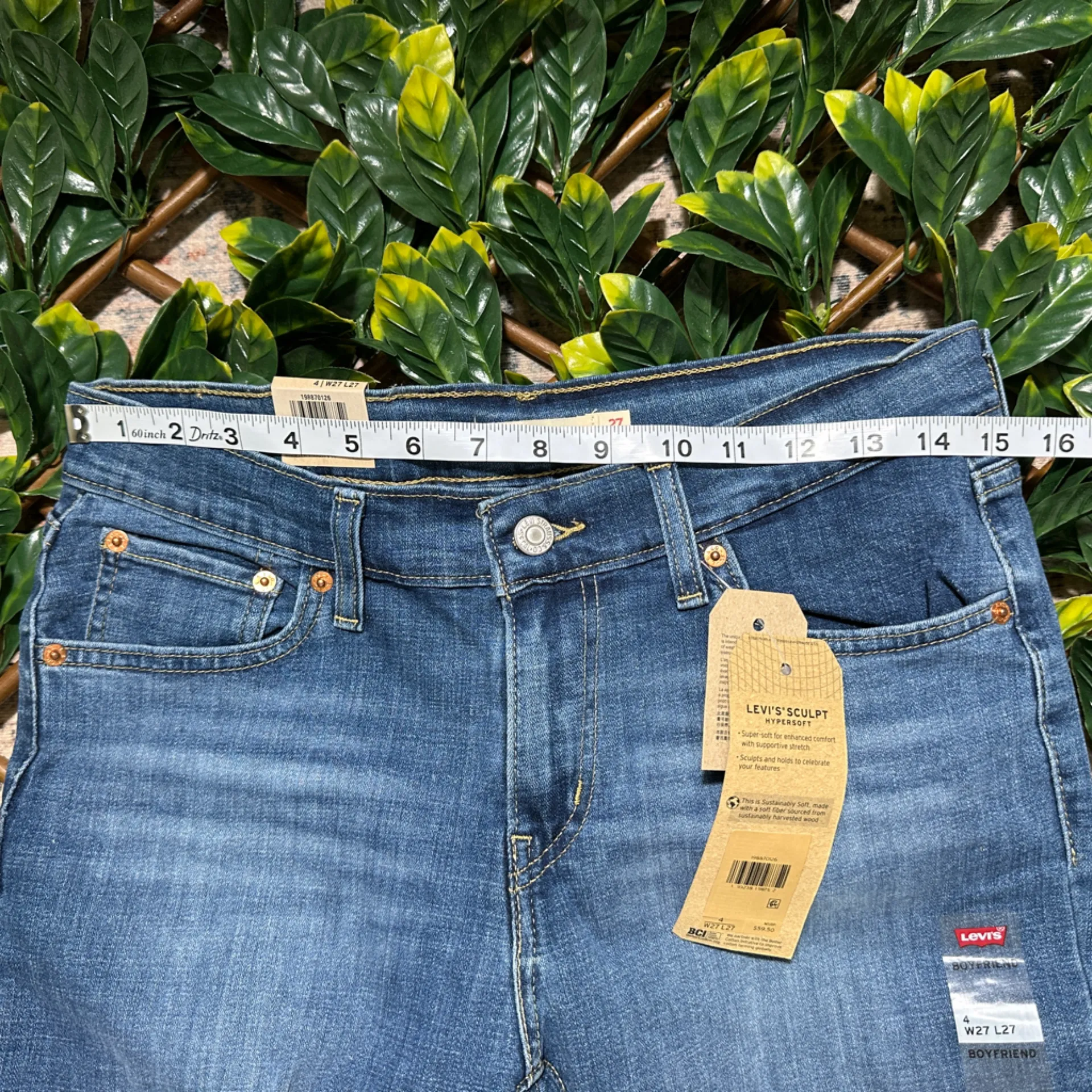 Levi Strauss Boyfriend Mid Rise Jeans Ankle Crop Size 4 NWT - Image 9